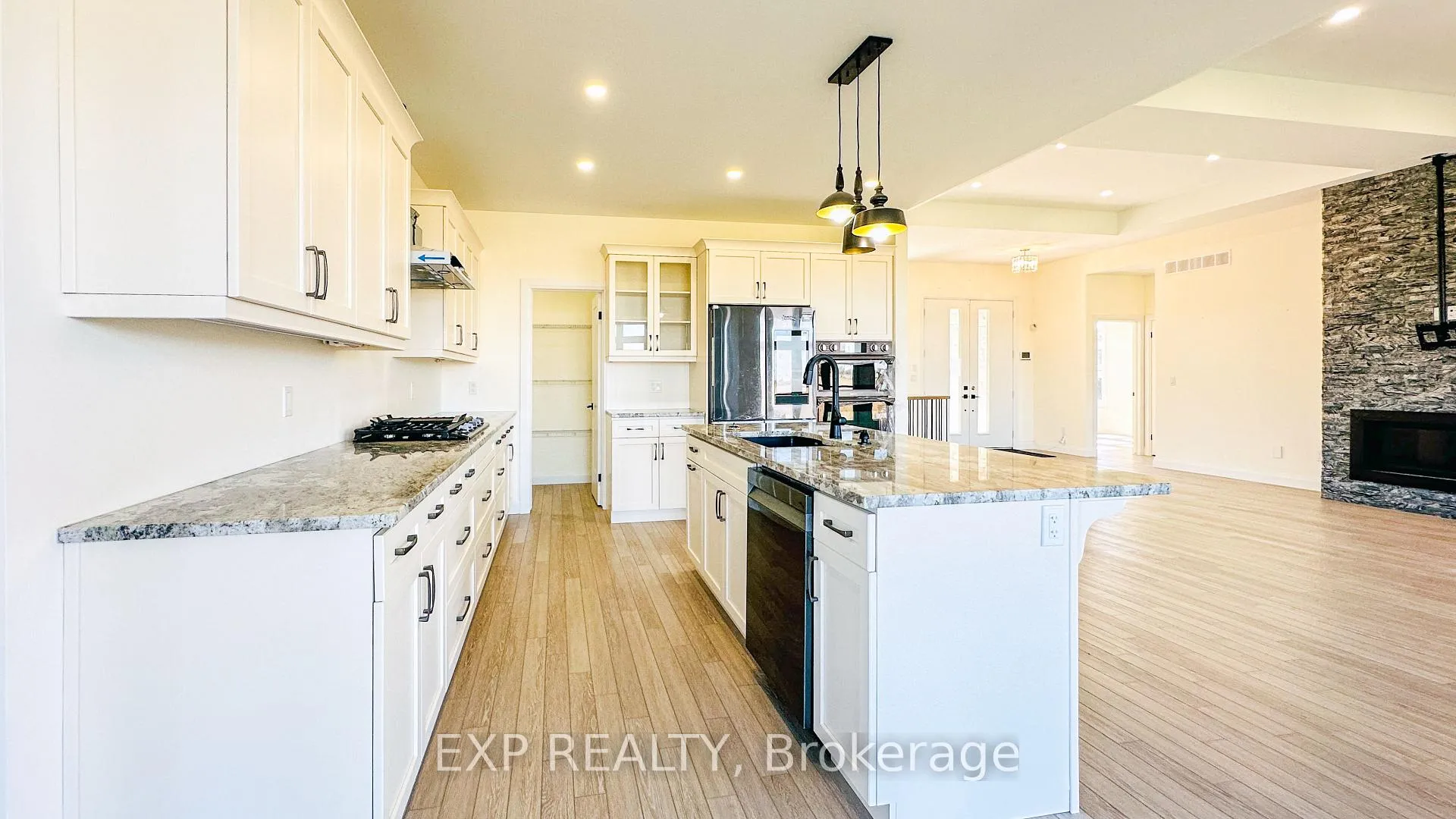 Photo 14 of 12 Hudson Drive, Brant, Brantford Twp — HOMEH