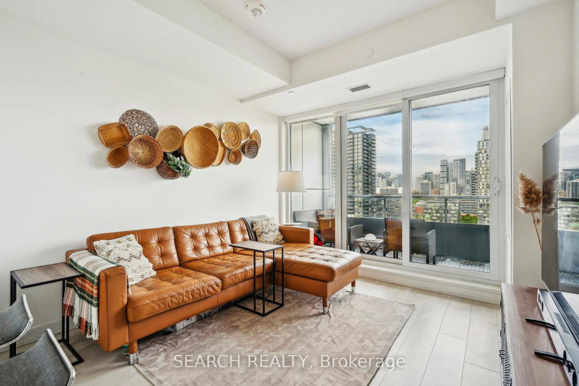 Photo 2 of Unit 1108, 225 Sumach Street, Toronto, Regent Park — HOMEH