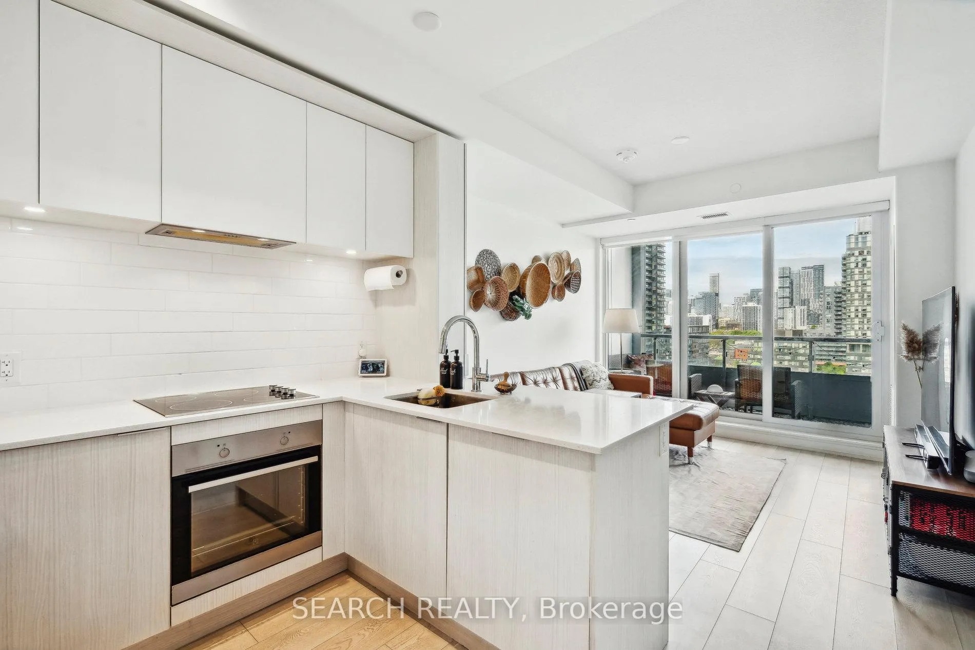 Photo 4 of Unit 1108, 225 Sumach Street, Toronto, Regent Park — HOMEH
