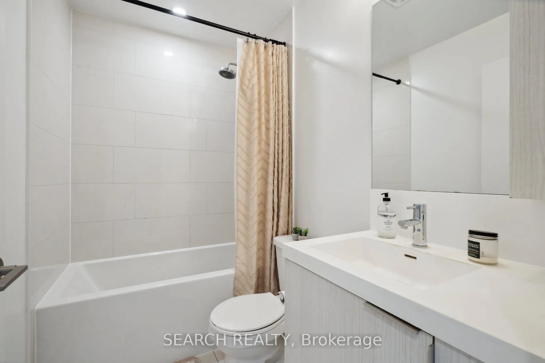 Photo 18 of Unit 1108, 225 Sumach Street, Toronto, Regent Park — HOMEH
