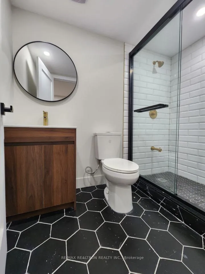 Photo 14 of Unit Bsmt, 72 Beland Avenue N, Hamilton, McQuesten — HOMEH