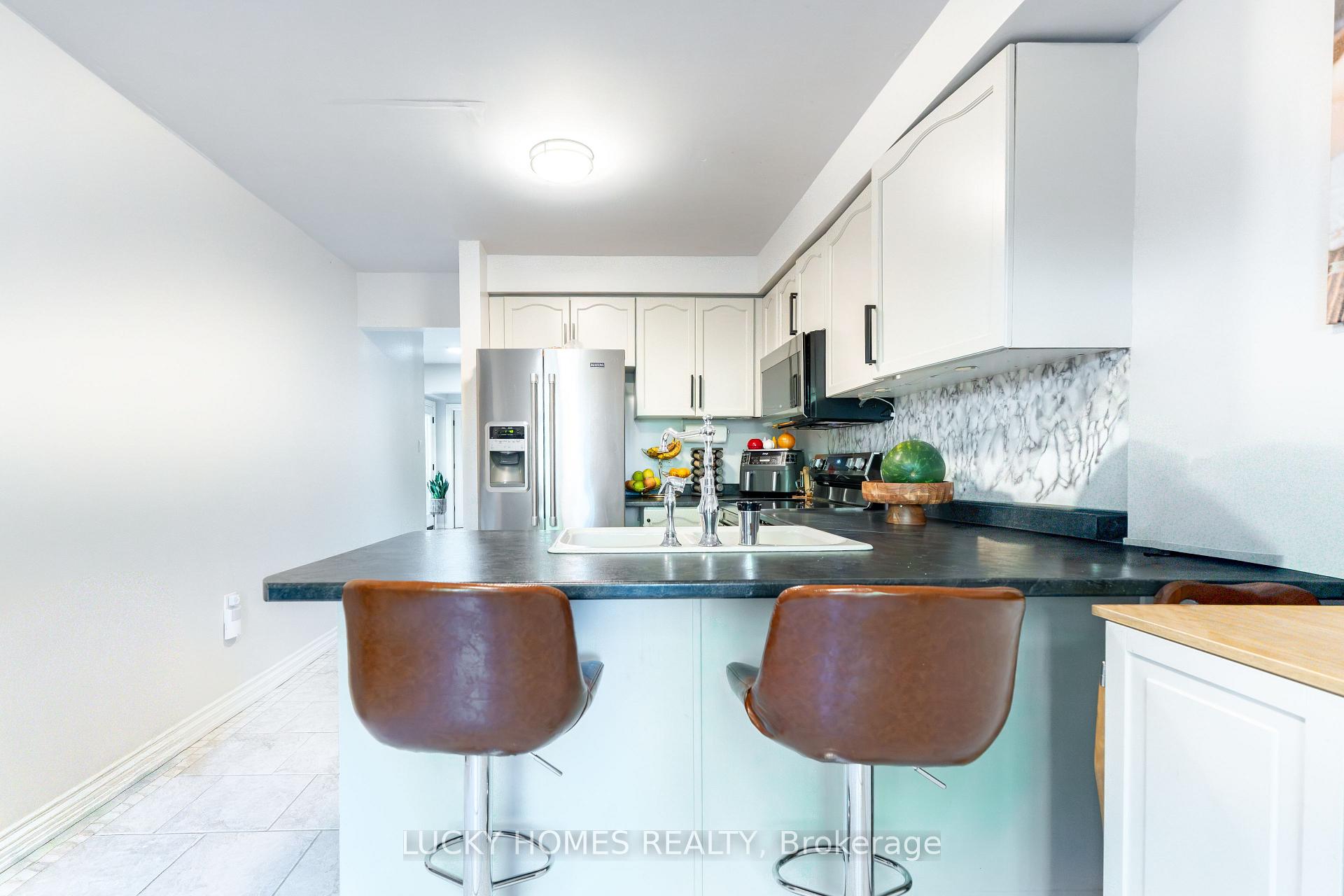 Photo 17 of 101 Meadowview Boulevard, Clarington, Bowmanville — HOMEH