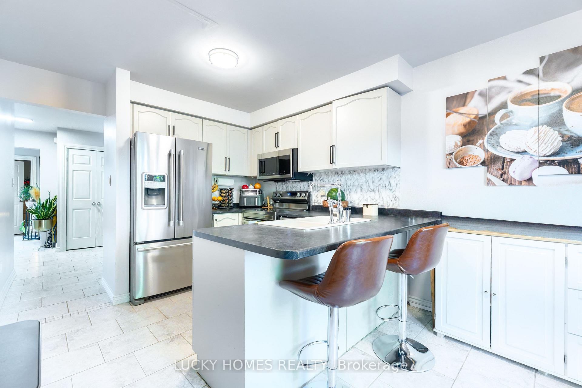 Photo 18 of 101 Meadowview Boulevard, Clarington, Bowmanville — HOMEH