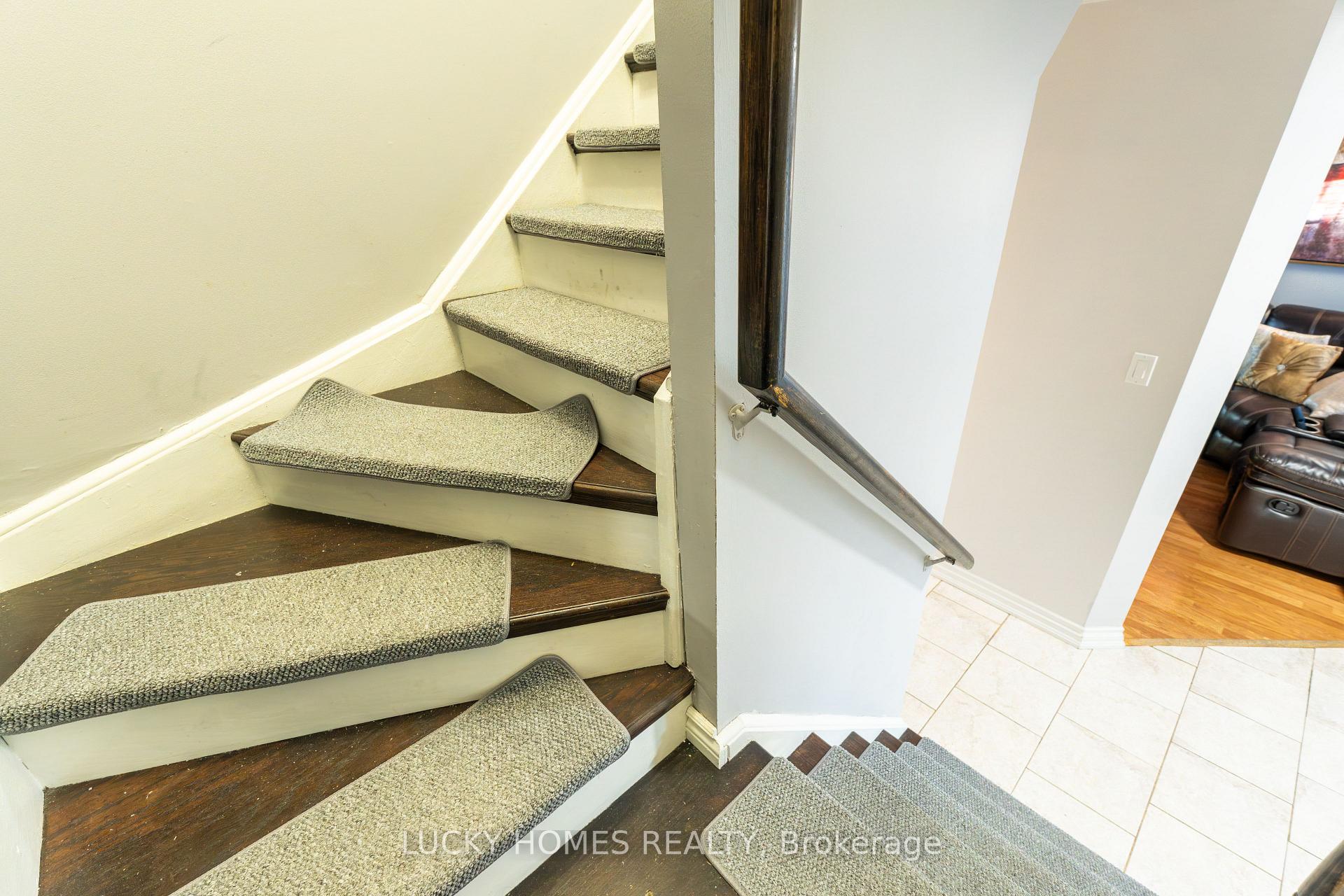 Photo 23 of 101 Meadowview Boulevard, Clarington, Bowmanville — HOMEH