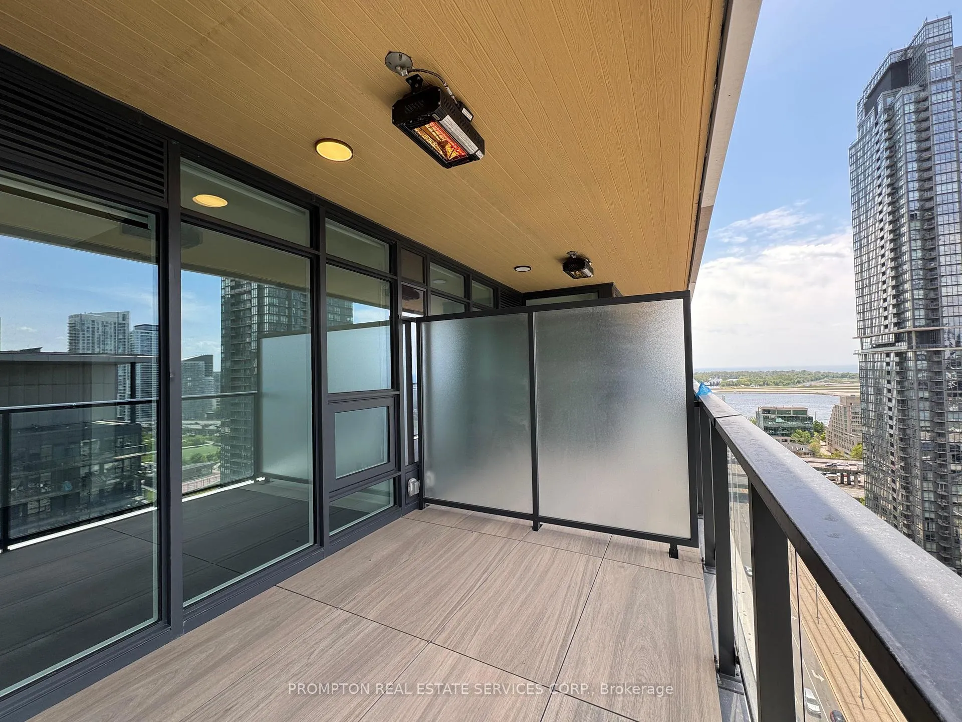Photo 20 of Unit 2001, 3 Concord Cityplace Way, Toronto, Waterfront Communities — HOMEH