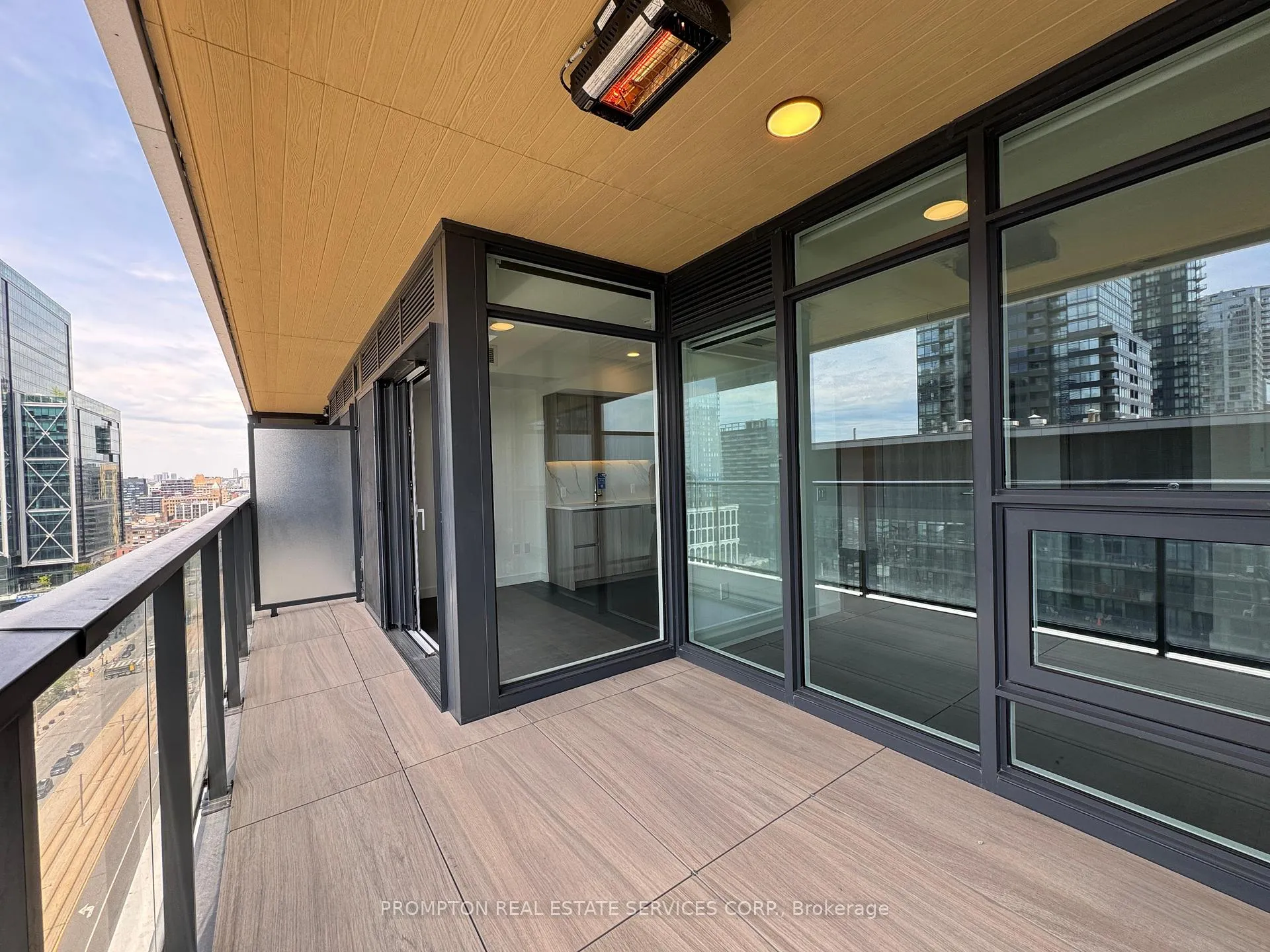 Photo 21 of Unit 2001, 3 Concord Cityplace Way, Toronto, Waterfront Communities — HOMEH