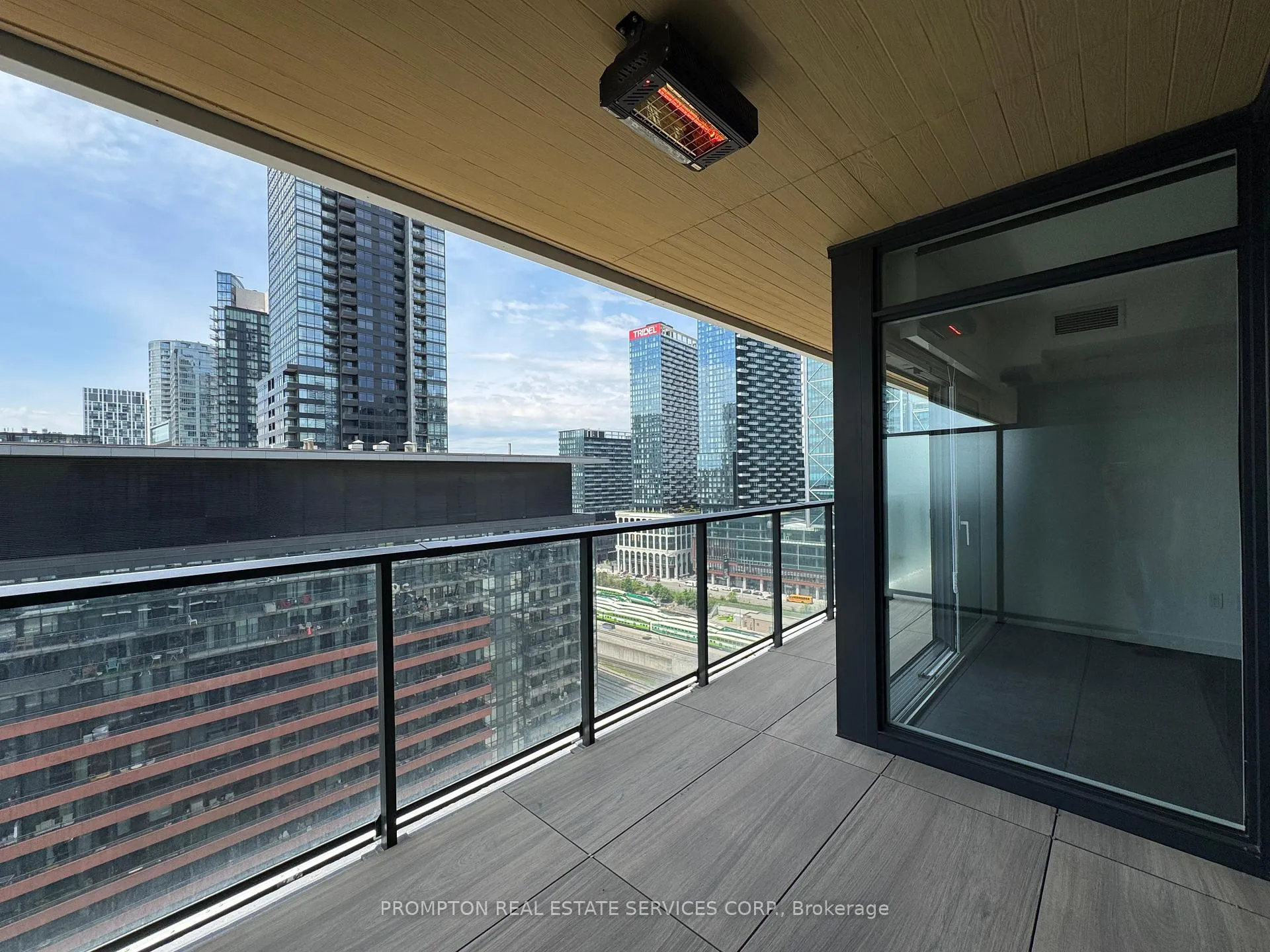 Photo 22 of Unit 2001, 3 Concord Cityplace Way, Toronto, Waterfront Communities — HOMEH