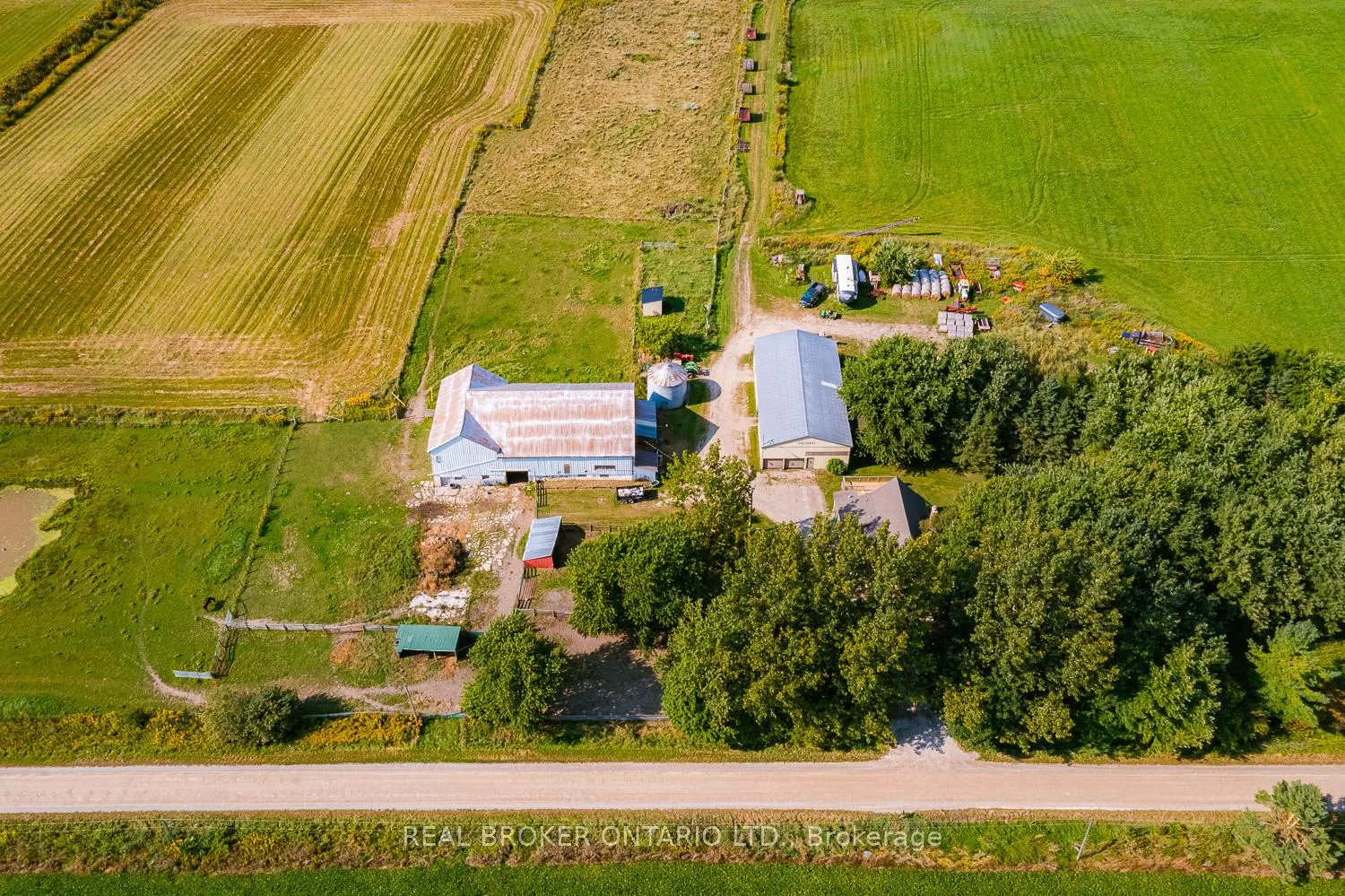 Photo 4 of 343101 15 Side Road, Amaranth, Rural Amaranth — HOMEH
