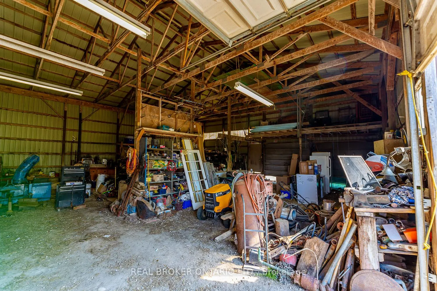 Photo 28 of 343101 15 Side Road, Amaranth, Rural Amaranth — HOMEH