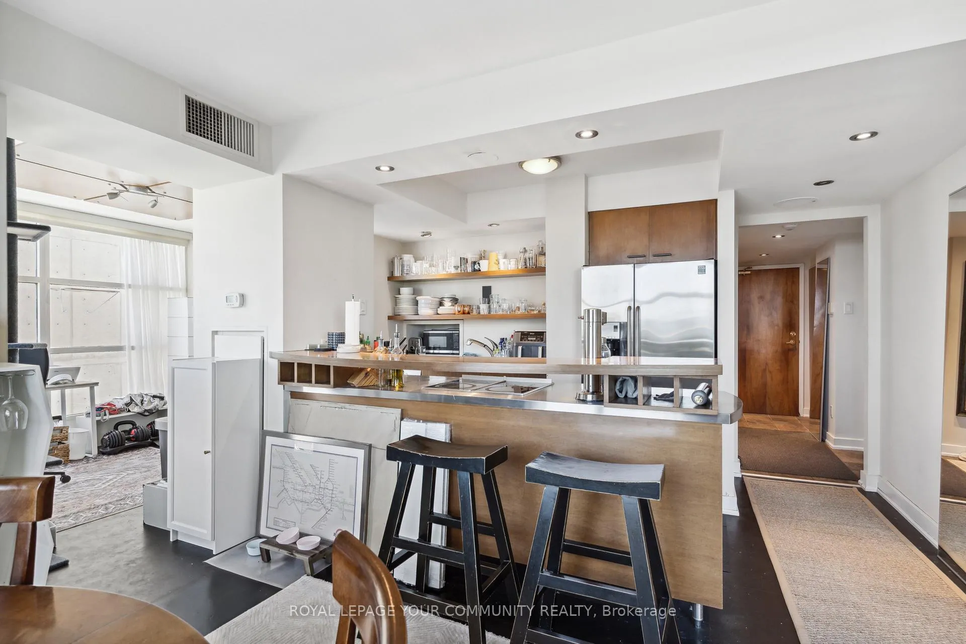 Photo 5 of Unit 602, 409 Bloor Street E, Toronto, Church-Yonge Corridor — HOMEH
