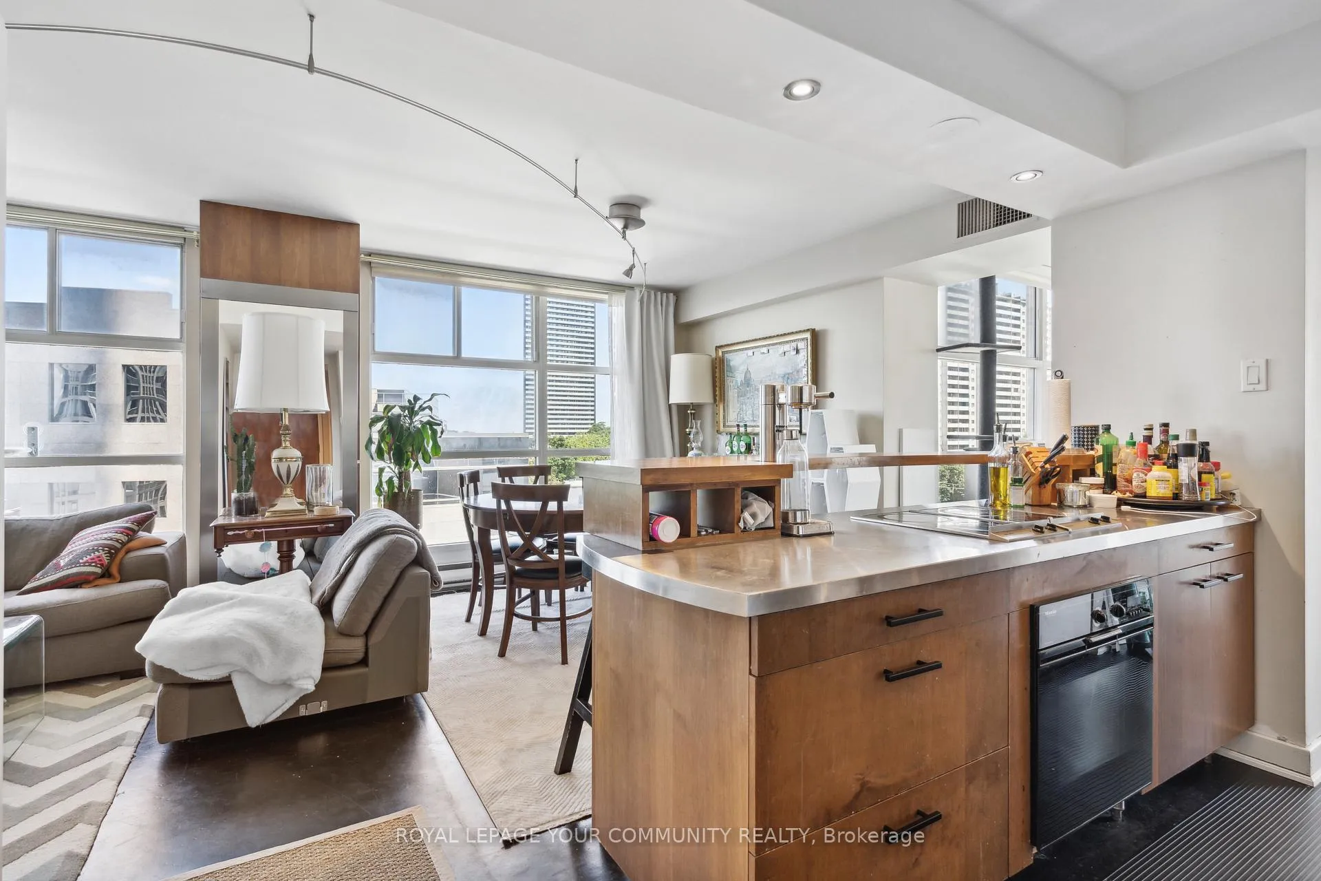 Photo 9 of Unit 602, 409 Bloor Street E, Toronto, Church-Yonge Corridor — HOMEH