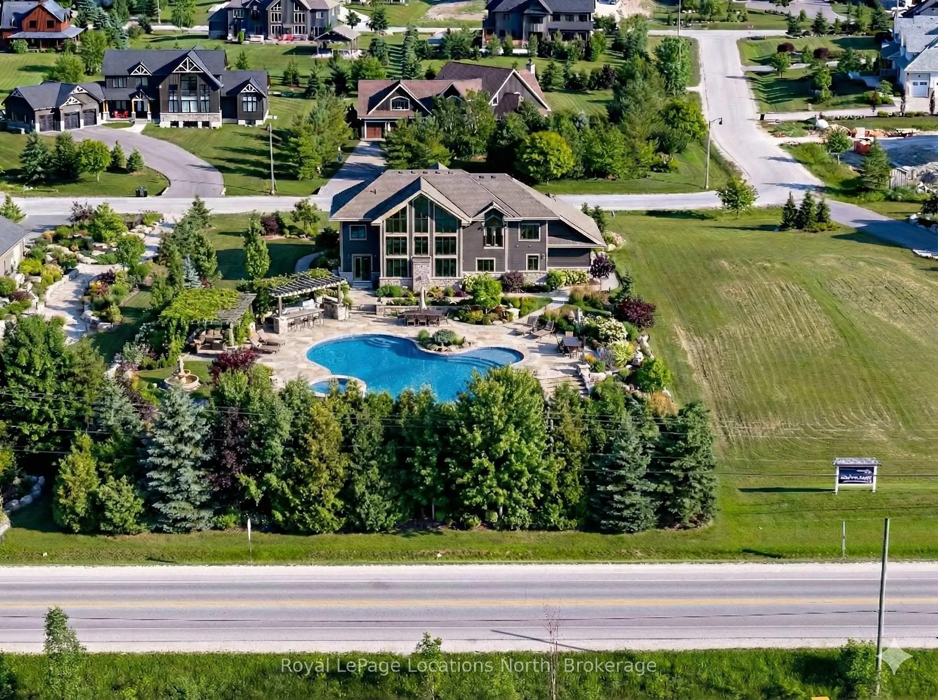Photo 3 of 11 Windrose Valley Boulevard, Clearview, Rural Clearview — HOMEH