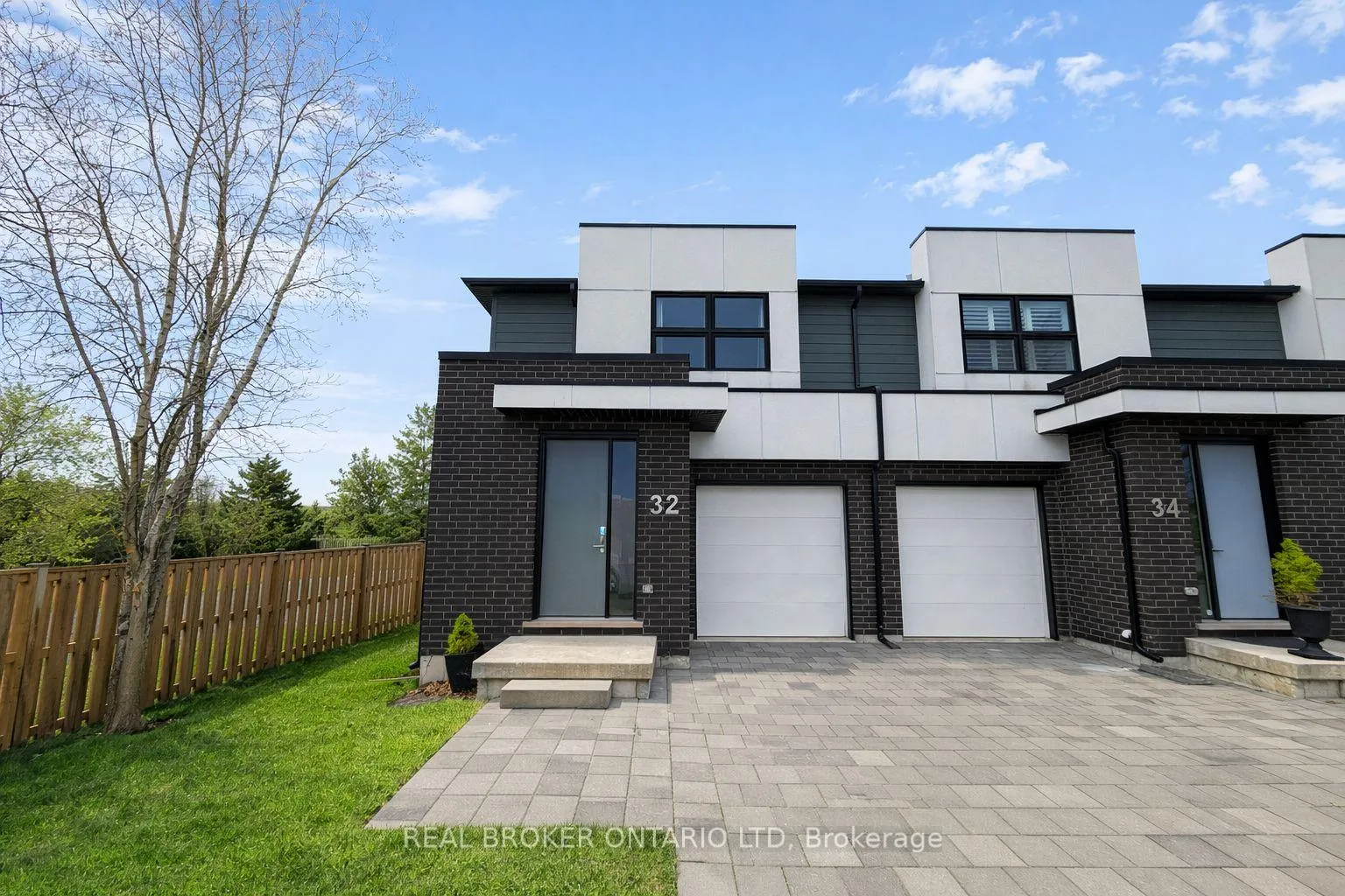 Front of Unit 32, 499 Sophia Crescent