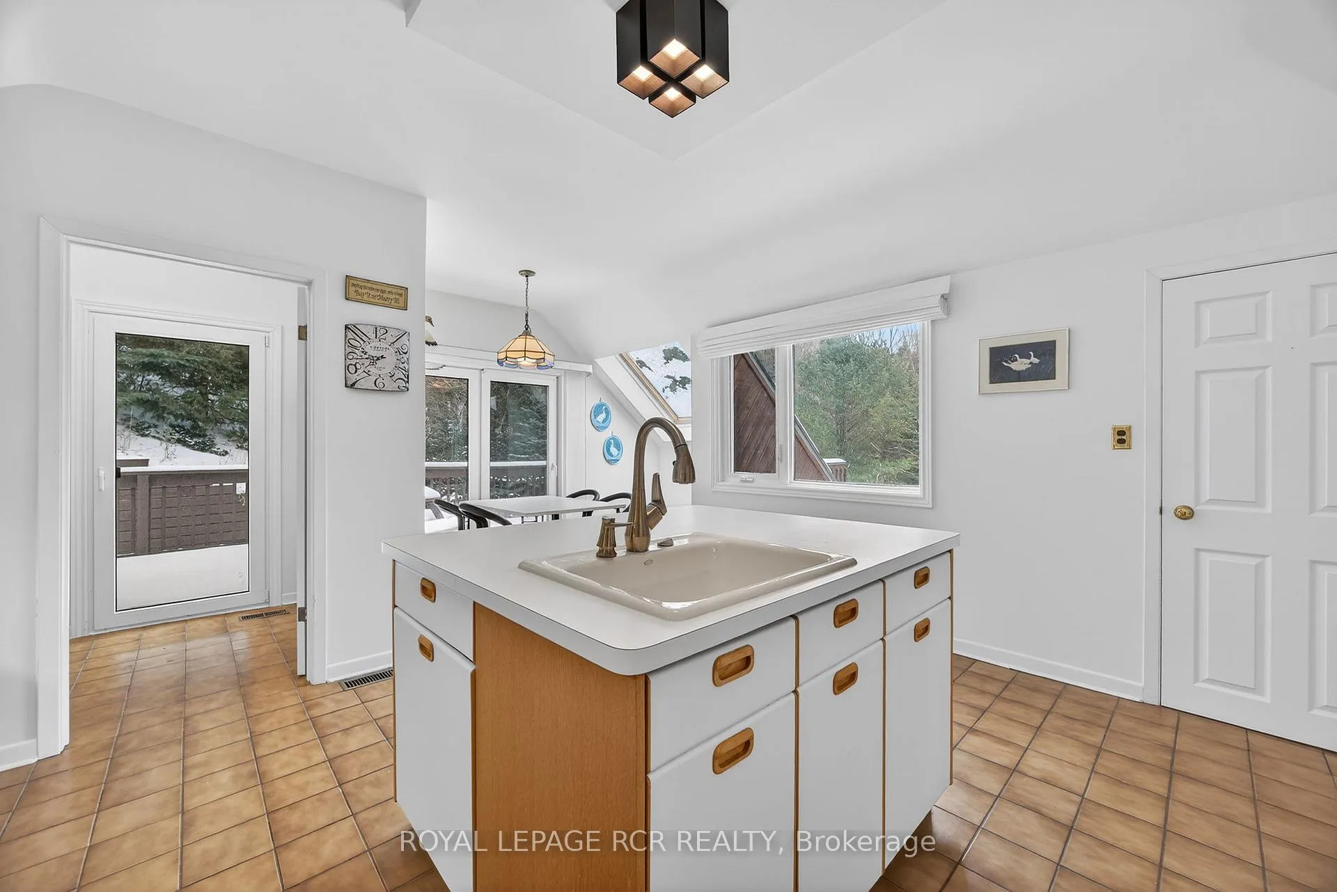 Photo 19 of 5671 Highway 9, Caledon, Rural Caledon — HOMEH