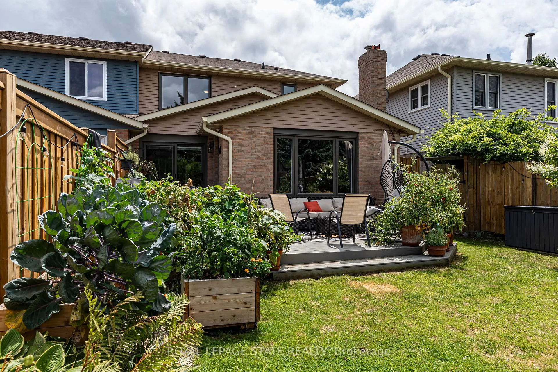 Photo 6 of 35 Banbury Drive, Hamilton, Meadowlands — HOMEH