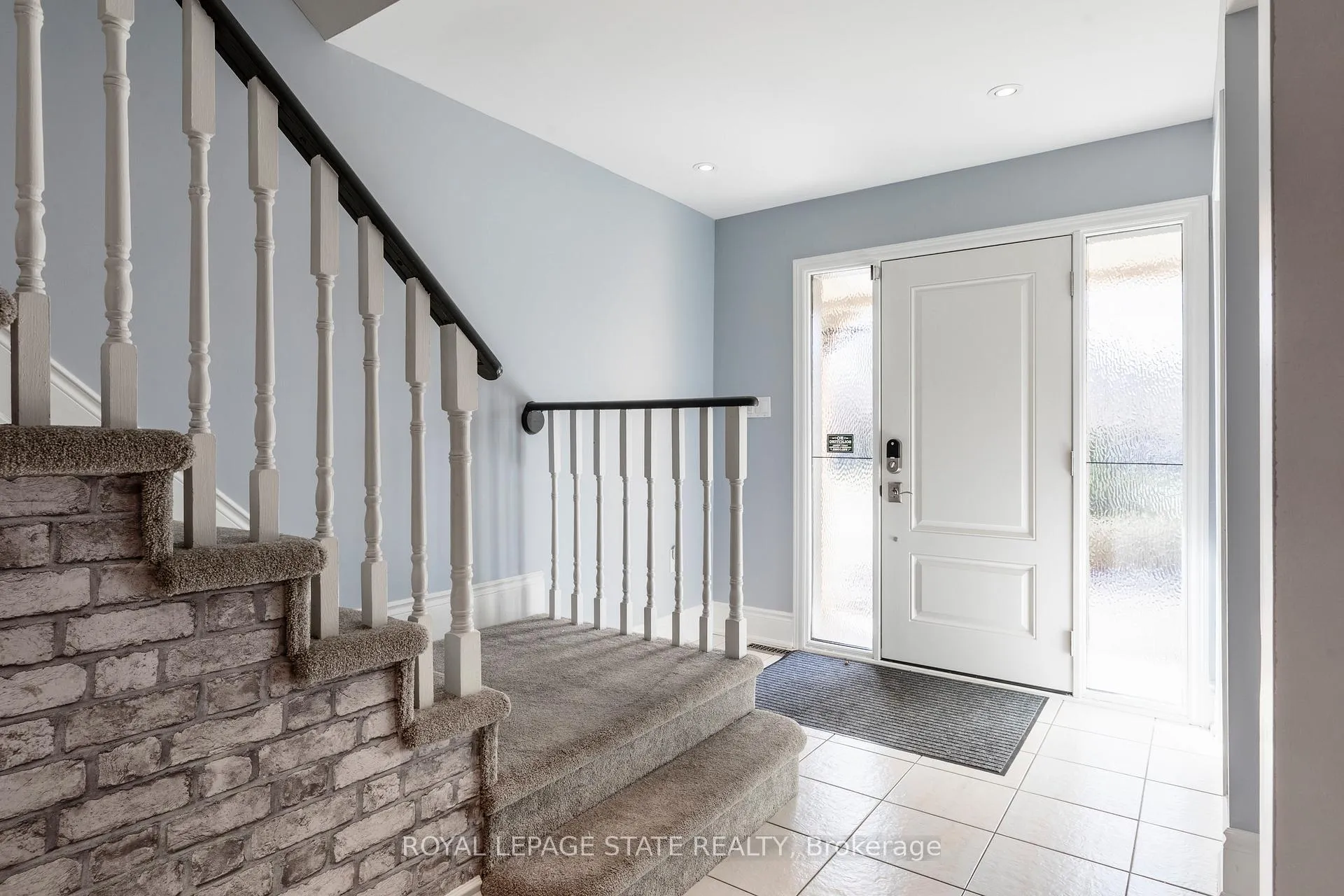 Photo 8 of 35 Banbury Drive, Hamilton, Meadowlands — HOMEH