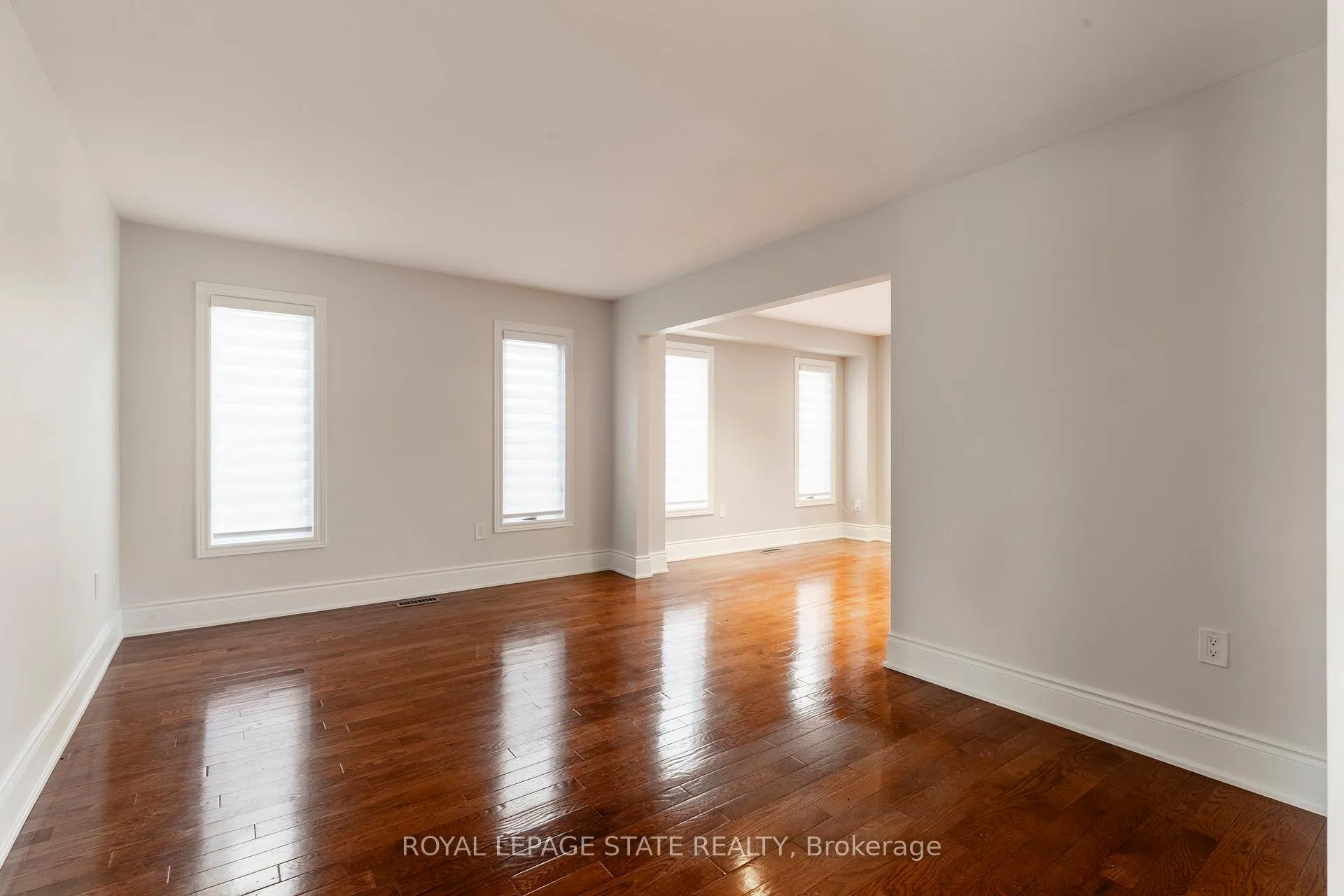 Photo 14 of 35 Banbury Drive, Hamilton, Meadowlands — HOMEH