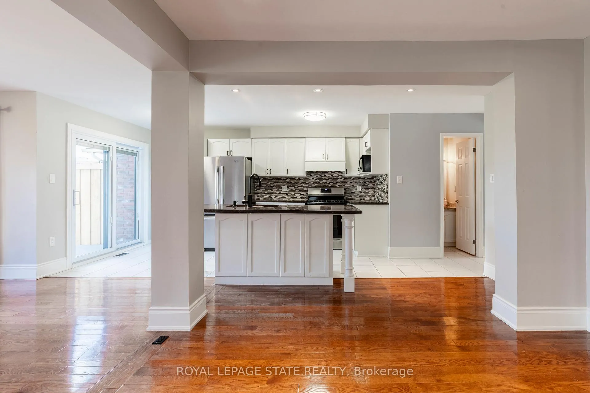 Photo 16 of 35 Banbury Drive, Hamilton, Meadowlands — HOMEH