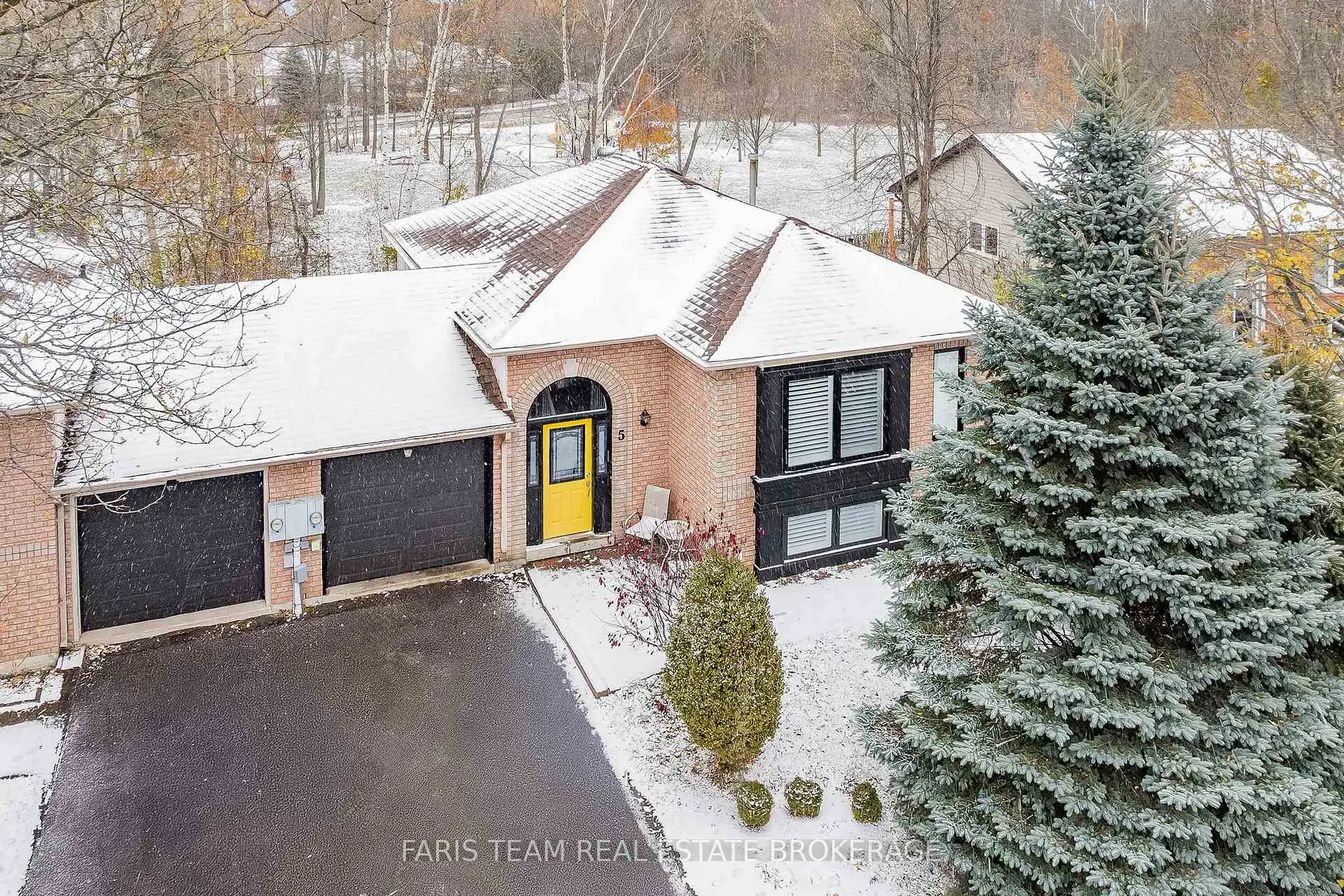 Front of 5 Harbour Crescent