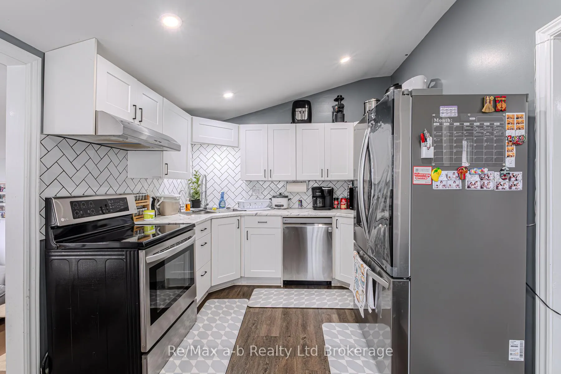 Photo 26 of 42 Lawrence Street, Brant, Brantford Twp — HOMEH