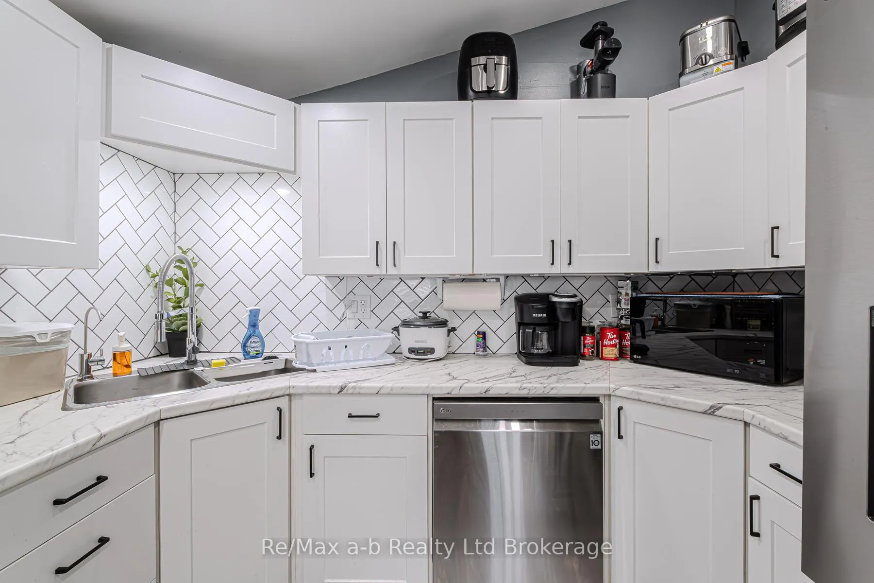 Photo 27 of 42 Lawrence Street, Brant, Brantford Twp — HOMEH