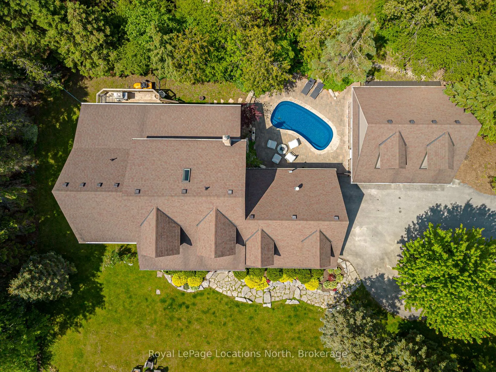 Photo 5 of 13 Parkland Drive, Clearview, Rural Clearview — HOMEH