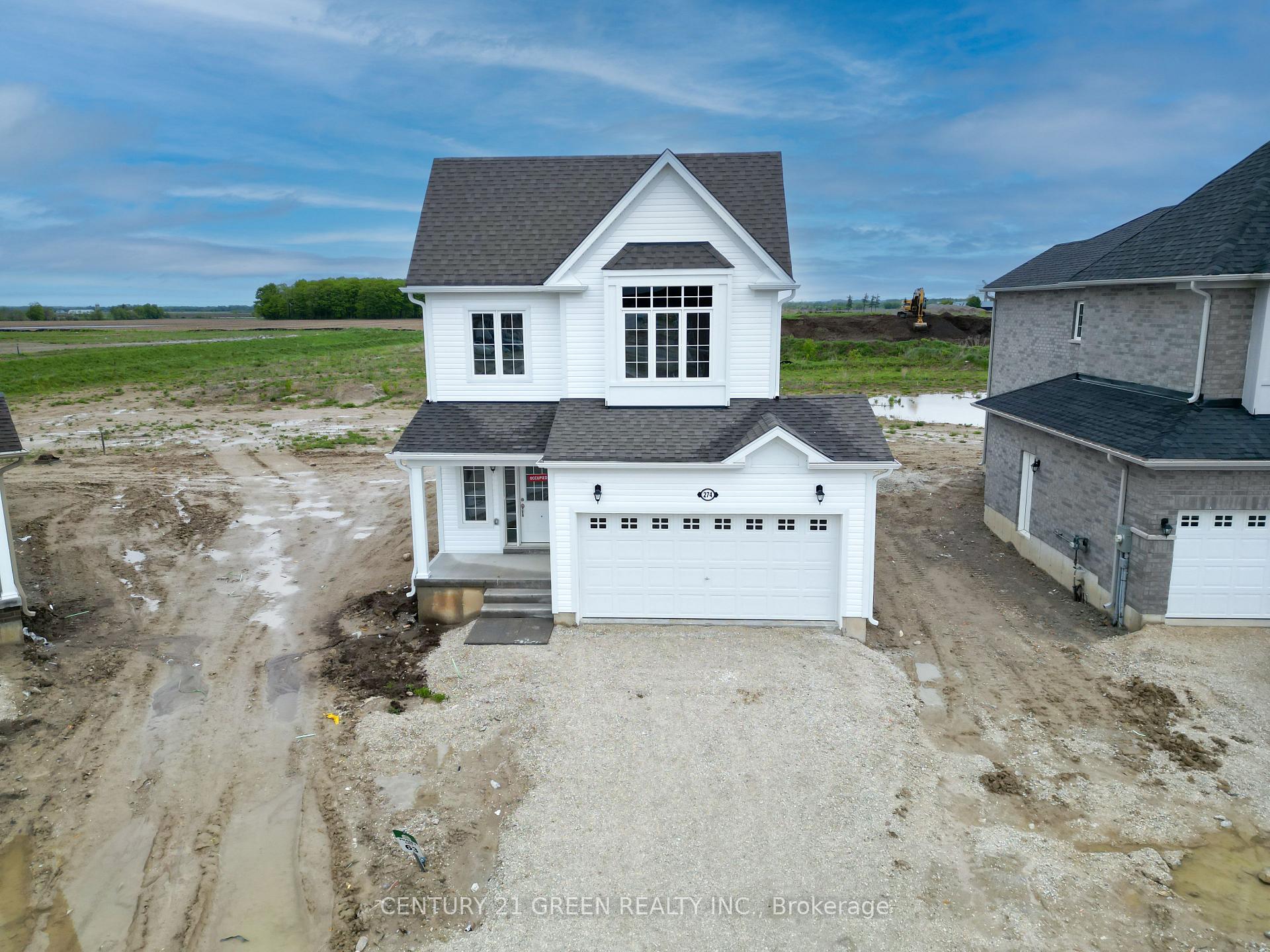 Front of 274 Springfield Crescent