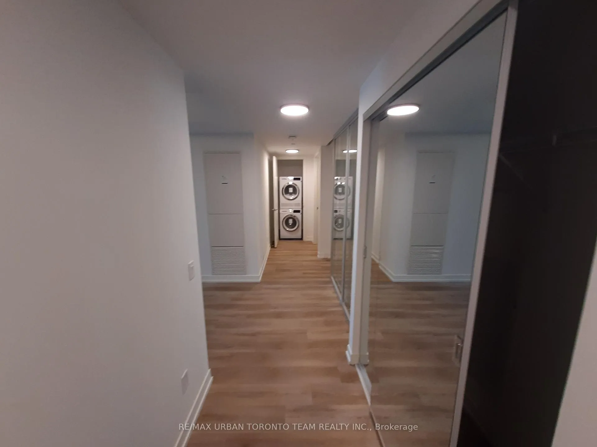 Photo 7 of Unit 1806, 771 Yonge Street, Toronto, The Annex — HOMEH