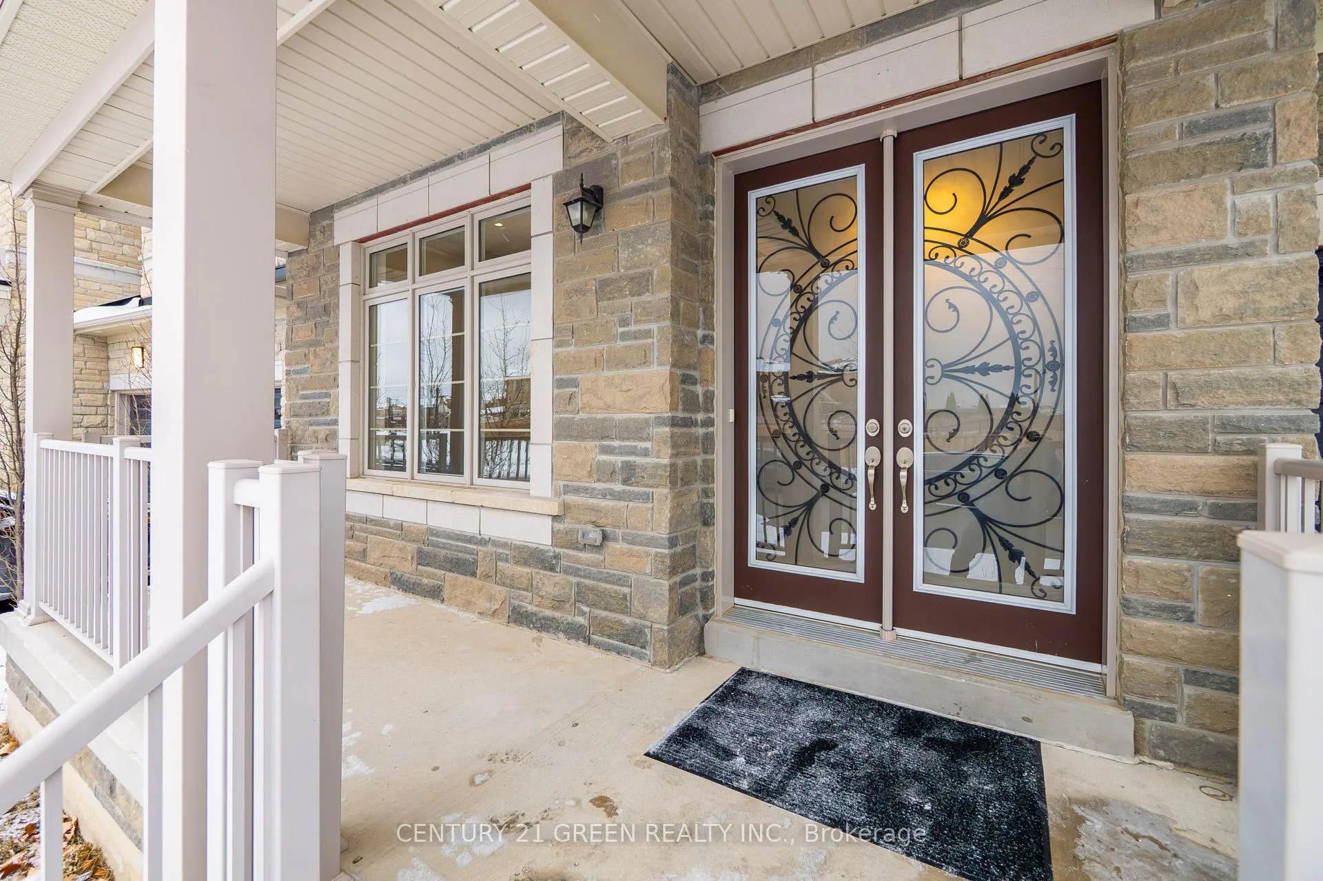 Photo 5 of 219 Humphrey Street, Hamilton, Waterdown — HOMEH