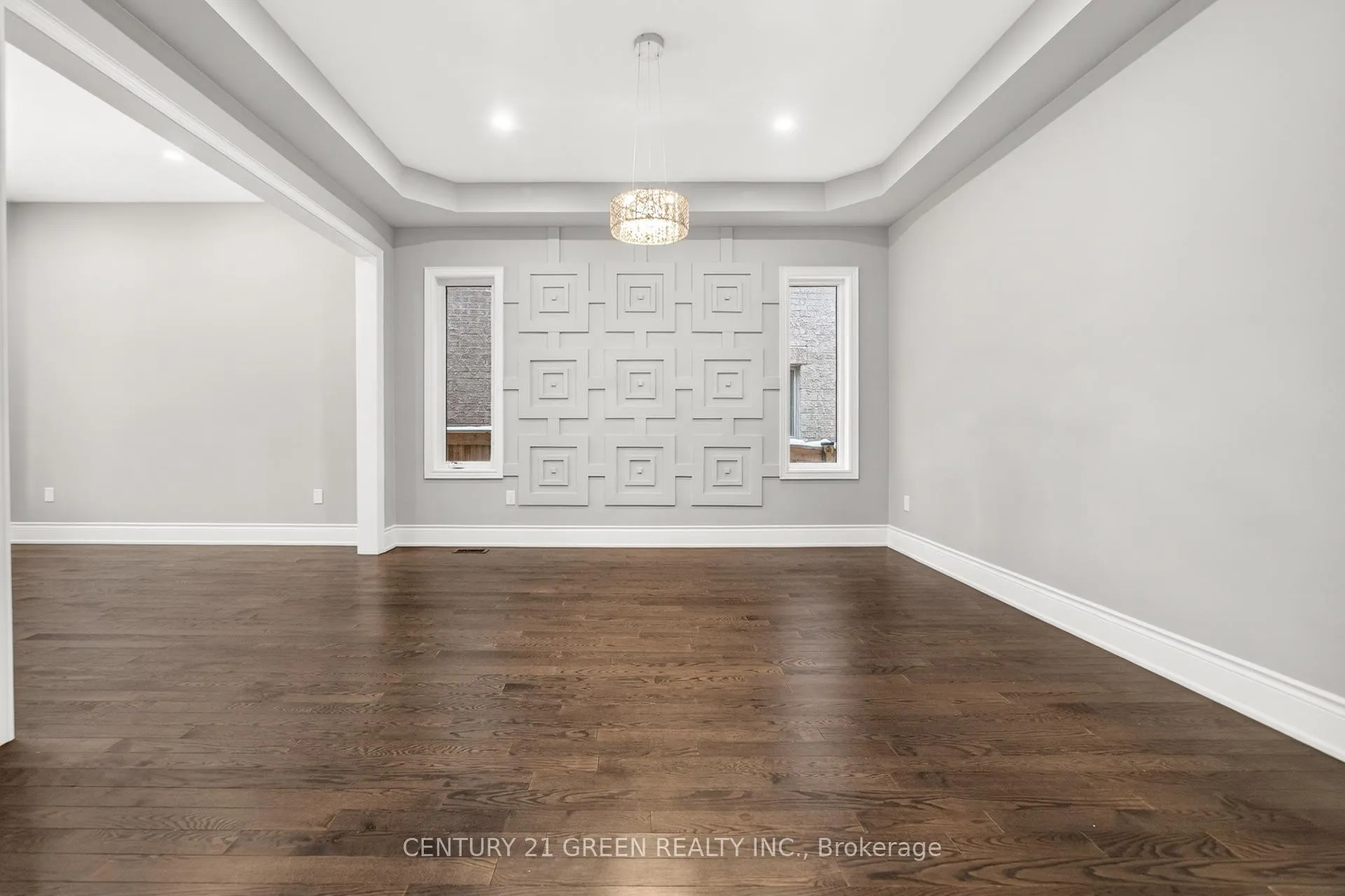 Photo 11 of 219 Humphrey Street, Hamilton, Waterdown — HOMEH