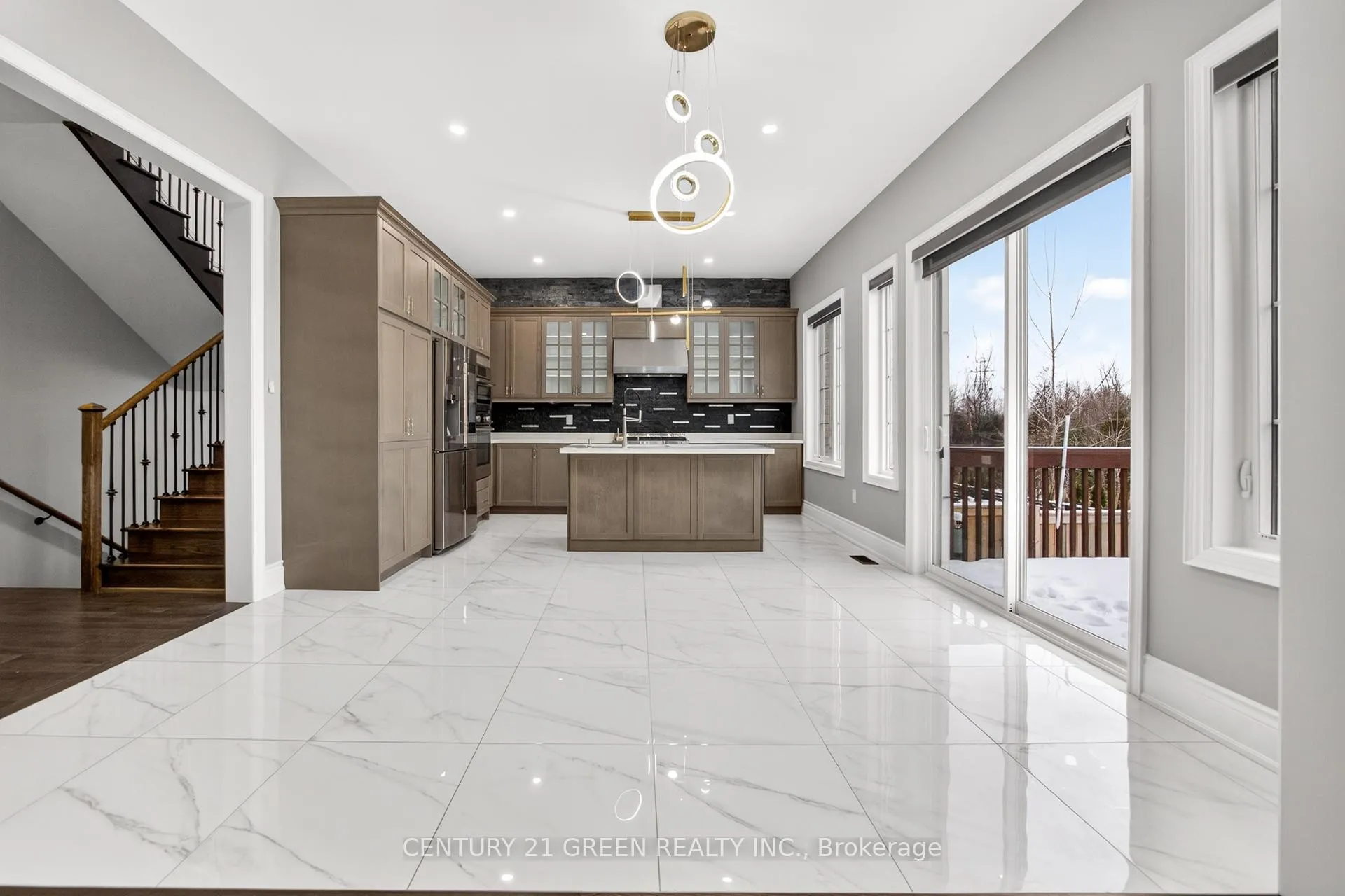 Photo 17 of 219 Humphrey Street, Hamilton, Waterdown — HOMEH