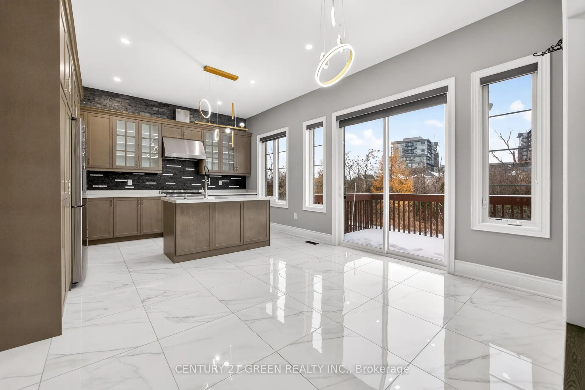 Photo 19 of 219 Humphrey Street, Hamilton, Waterdown — HOMEH