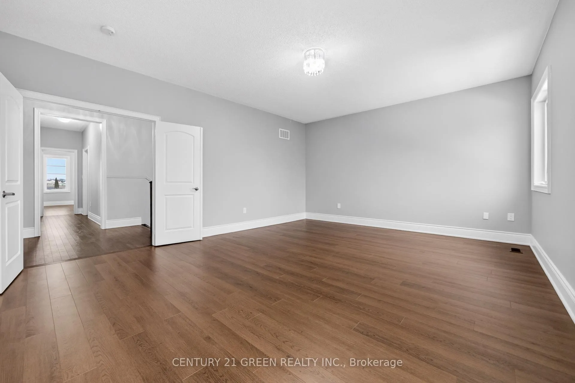 Photo 30 of 219 Humphrey Street, Hamilton, Waterdown — HOMEH
