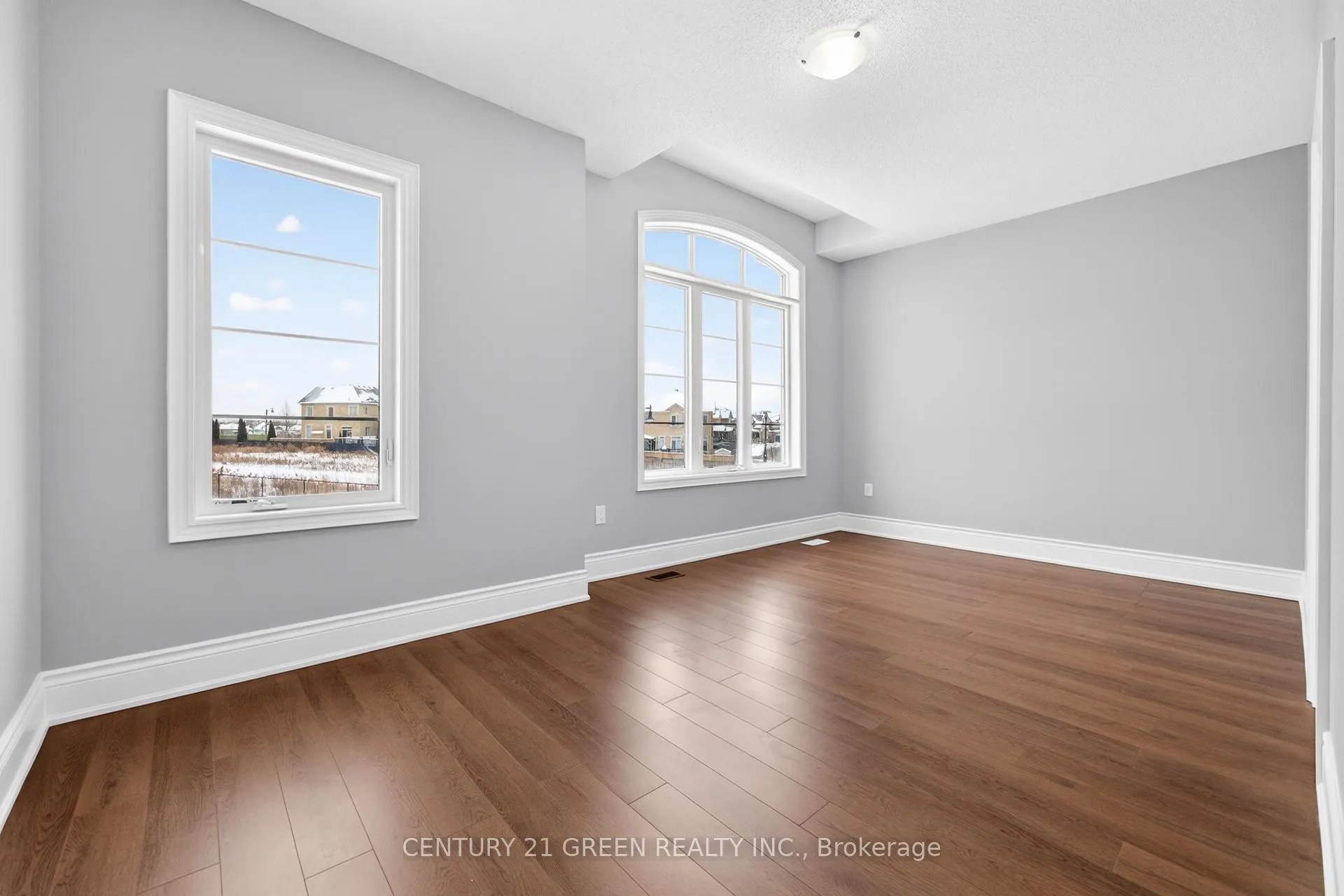 Photo 39 of 219 Humphrey Street, Hamilton, Waterdown — HOMEH