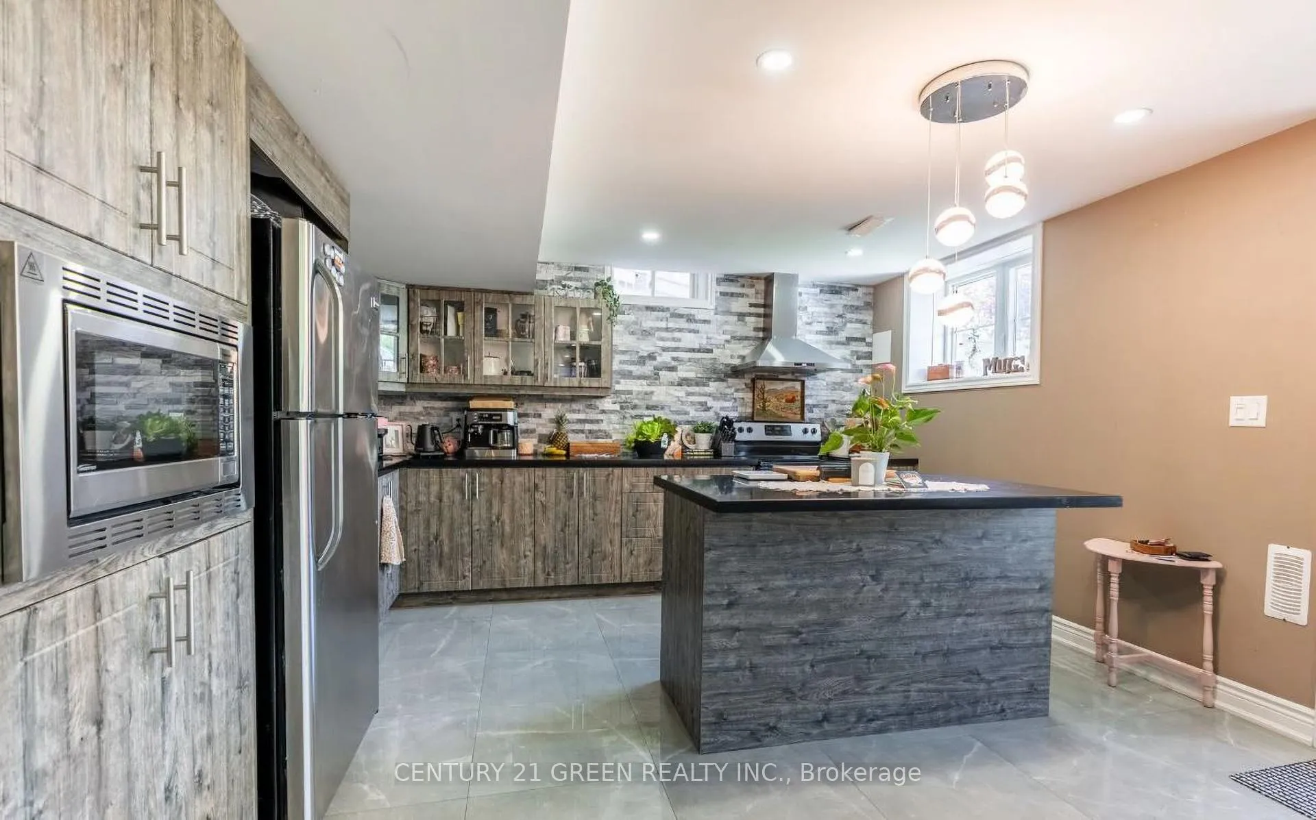 Photo 41 of 219 Humphrey Street, Hamilton, Waterdown — HOMEH