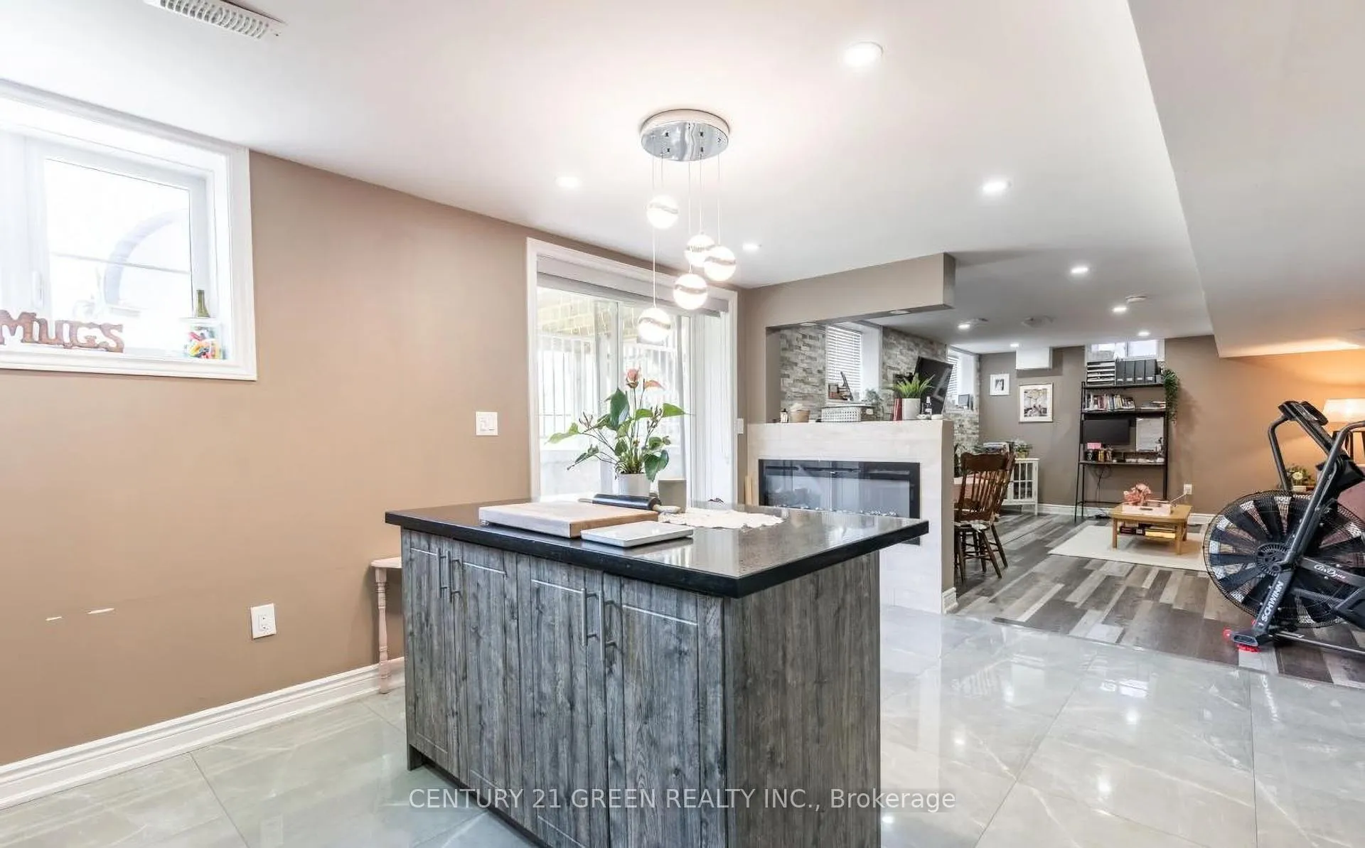 Photo 42 of 219 Humphrey Street, Hamilton, Waterdown — HOMEH