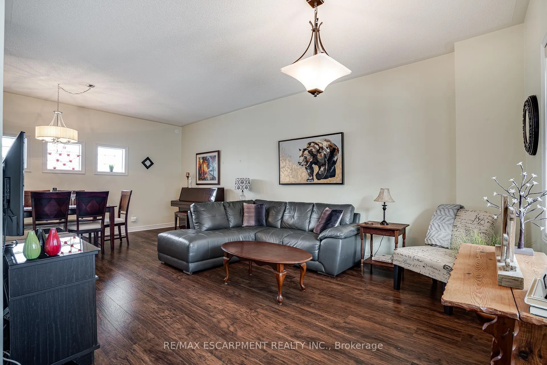 Photo 5 of Unit 27, 100 Beddoe Drive, Hamilton, Kirkendall — HOMEH