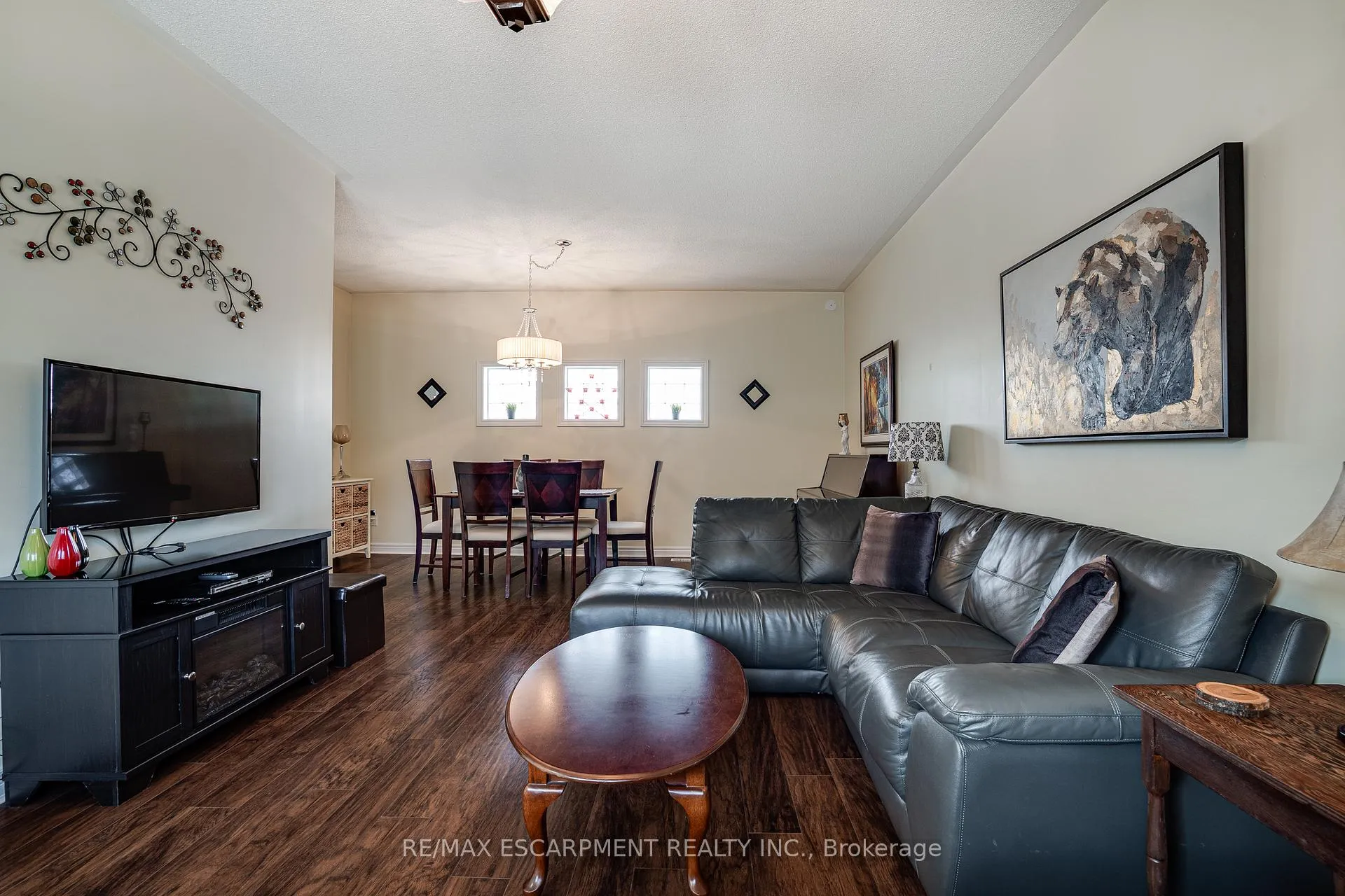 Photo 6 of Unit 27, 100 Beddoe Drive, Hamilton, Kirkendall — HOMEH