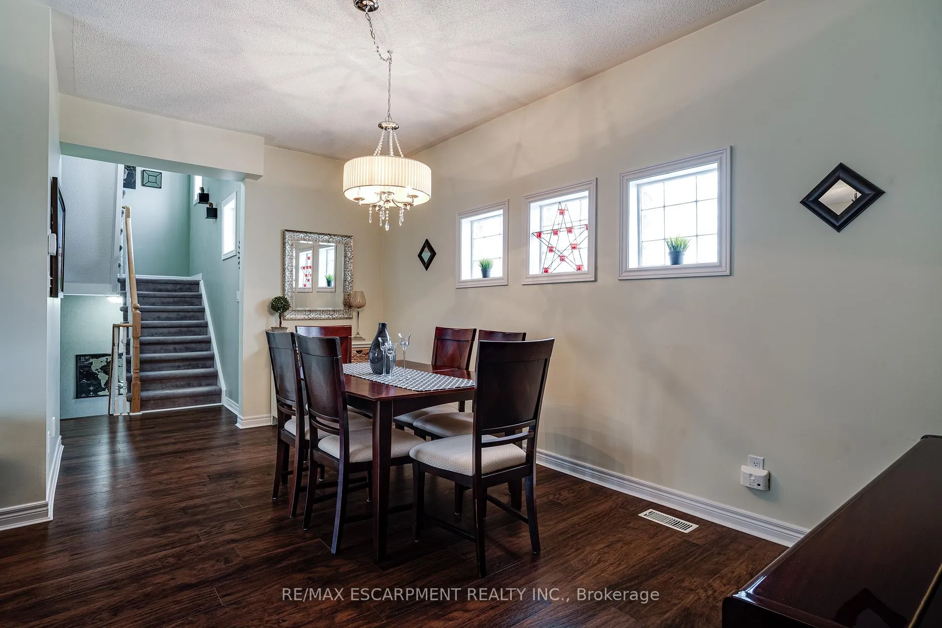 Photo 13 of Unit 27, 100 Beddoe Drive, Hamilton, Kirkendall — HOMEH