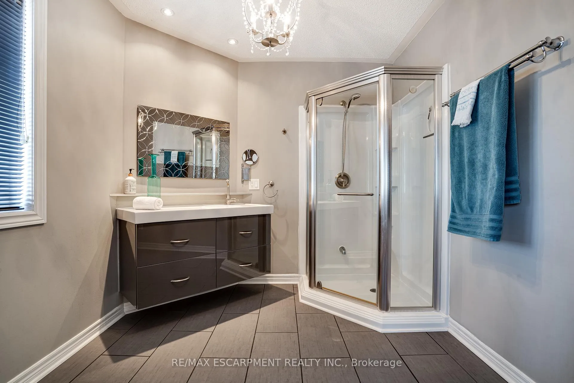 Photo 32 of Unit 27, 100 Beddoe Drive, Hamilton, Kirkendall — HOMEH