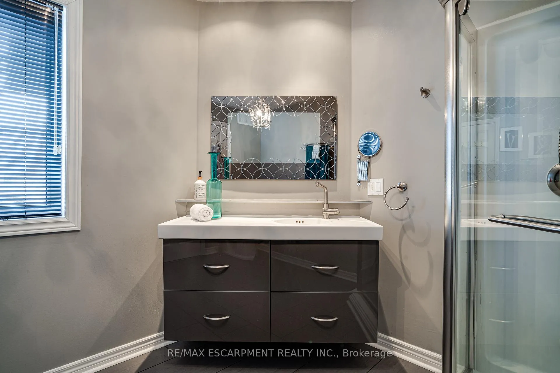 Photo 33 of Unit 27, 100 Beddoe Drive, Hamilton, Kirkendall — HOMEH