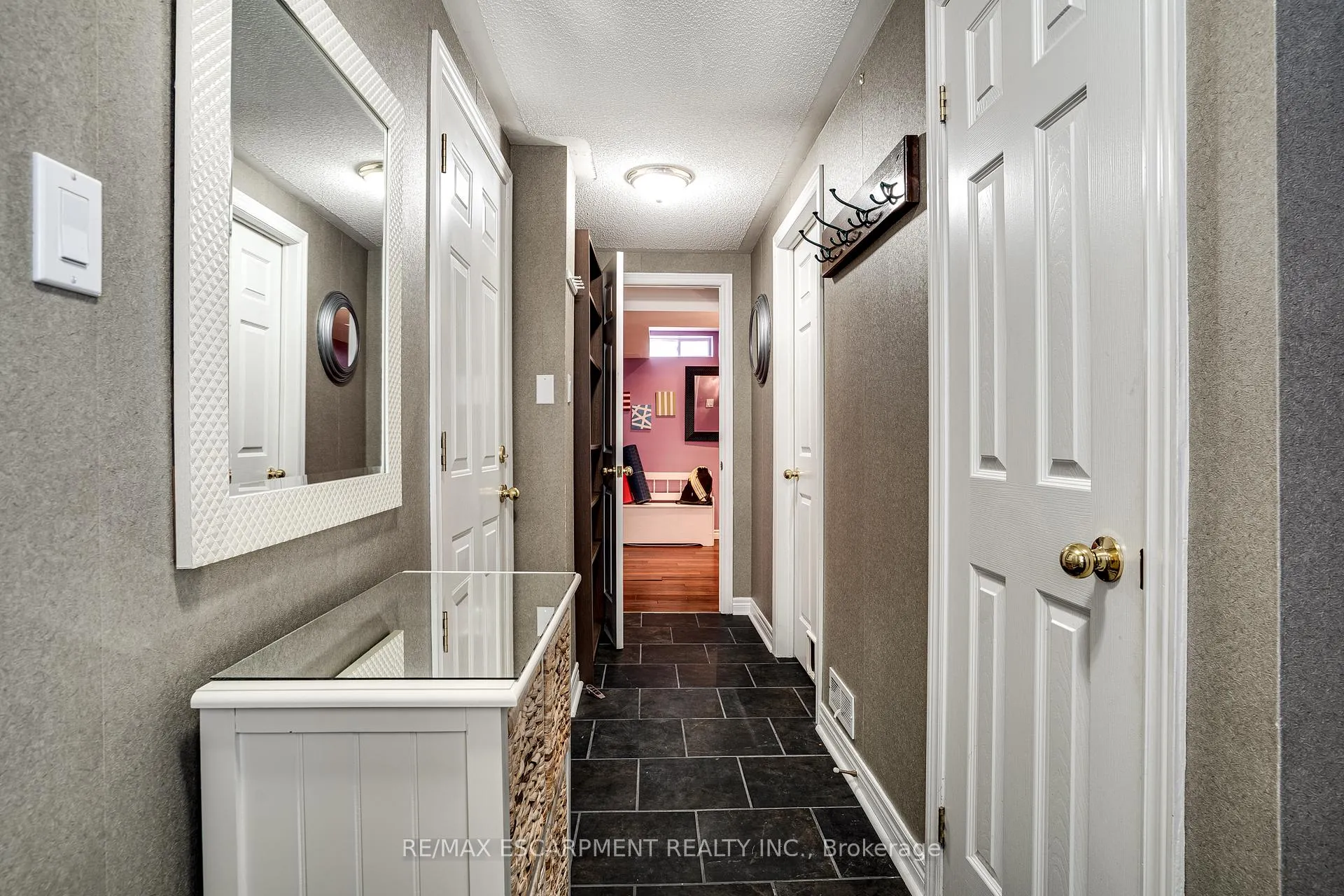 Photo 40 of Unit 27, 100 Beddoe Drive, Hamilton, Kirkendall — HOMEH