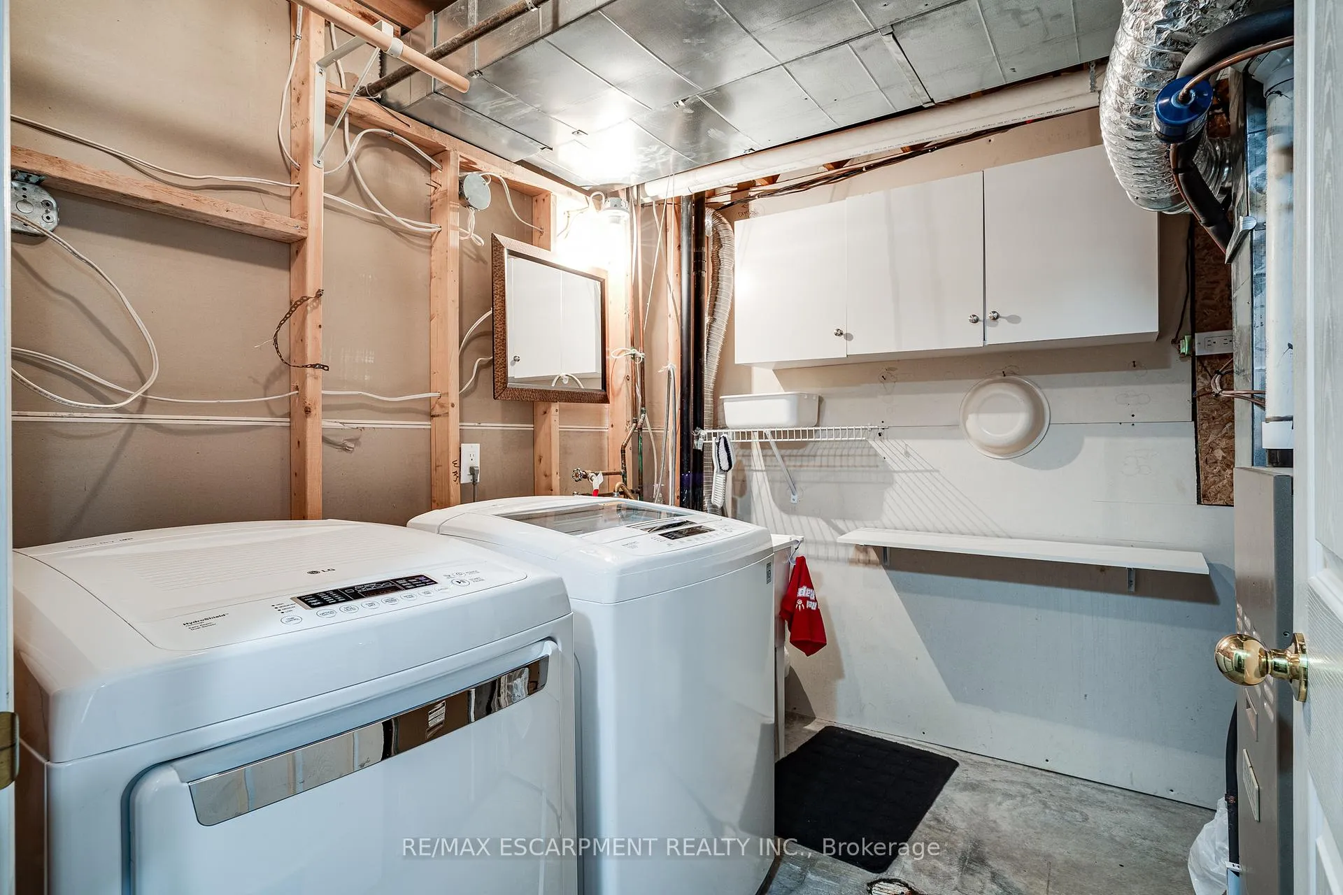Photo 43 of Unit 27, 100 Beddoe Drive, Hamilton, Kirkendall — HOMEH