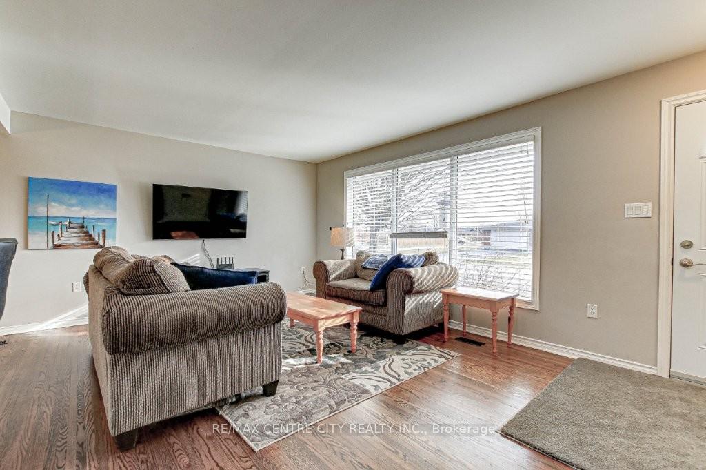 Photo 4 of 376 Larry Street, Central Elgin, Rural Central Elgin — HOMEH