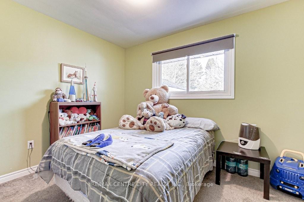 Photo 18 of 376 Larry Street, Central Elgin, Rural Central Elgin — HOMEH