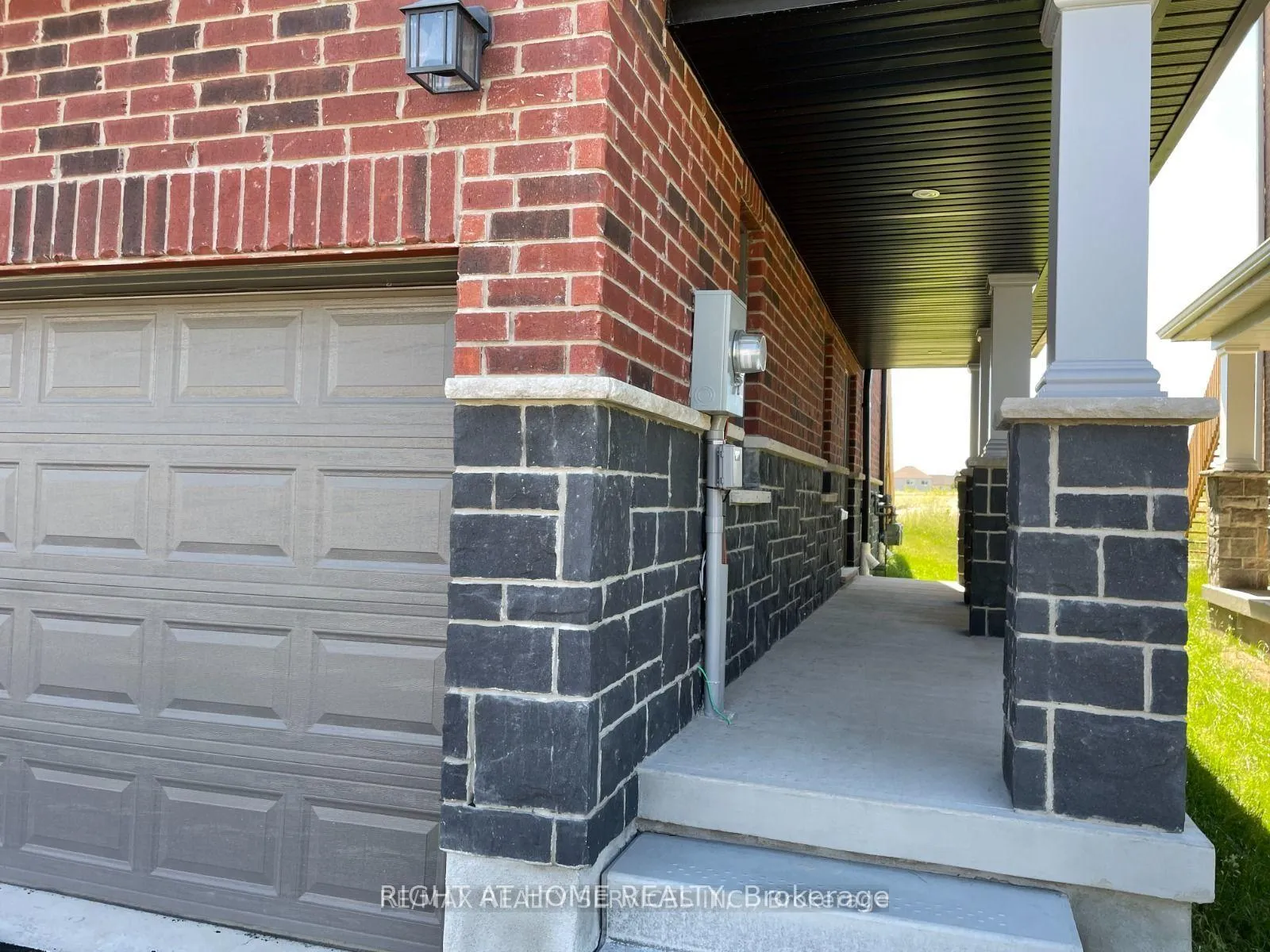 Photo 2 of 134 Ian Ormston Drive, Kitchener, Doon South — HOMEH