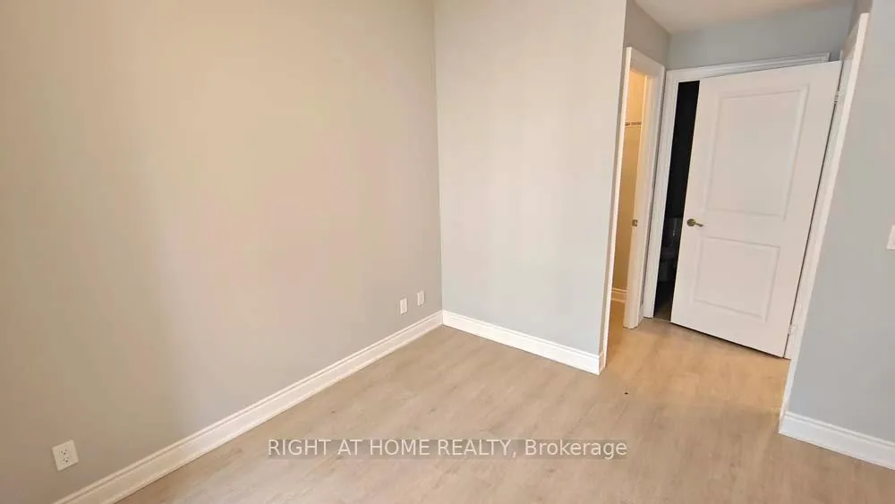 Photo 5 of Unit 507, 33 Clegg Road, Markham, Unionville — HOMEH