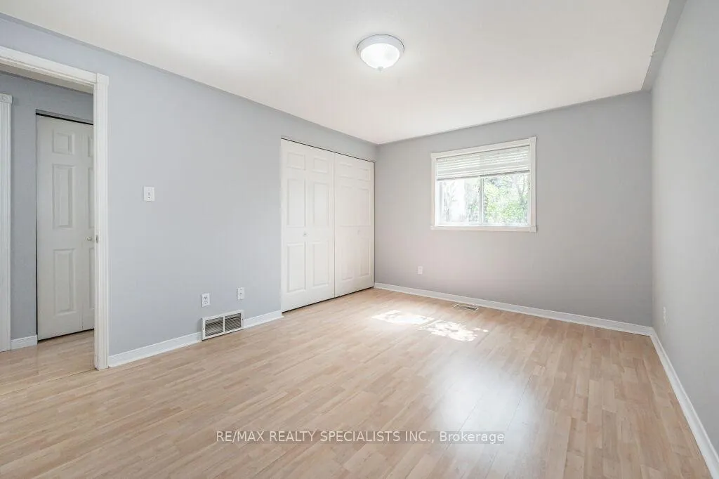 Photo 17 of 62 Tamvale Crescent, Kitchener — HOMEH
