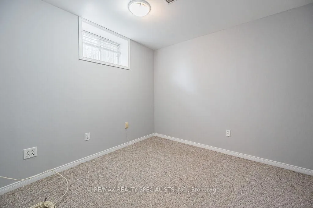 Photo 23 of 62 Tamvale Crescent, Kitchener — HOMEH