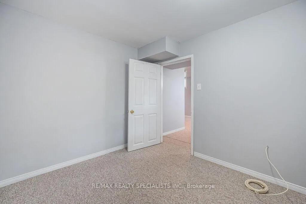 Photo 24 of 62 Tamvale Crescent, Kitchener — HOMEH
